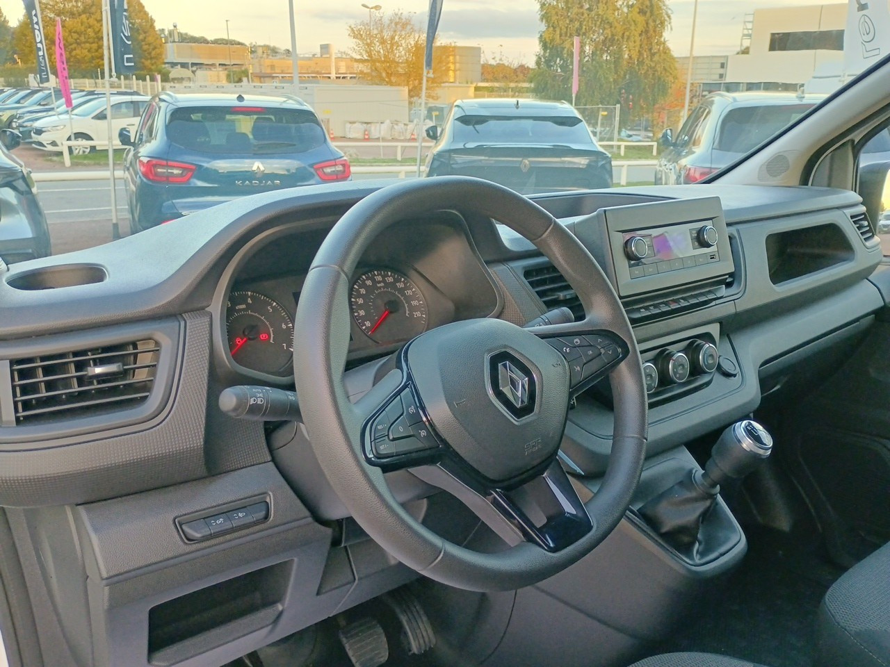Vente en ligne Renault Trafic 3 Fourgon TRAFIC FGN L2H1 3000 KG BLUE DCI 130 au prix de 22 990 €