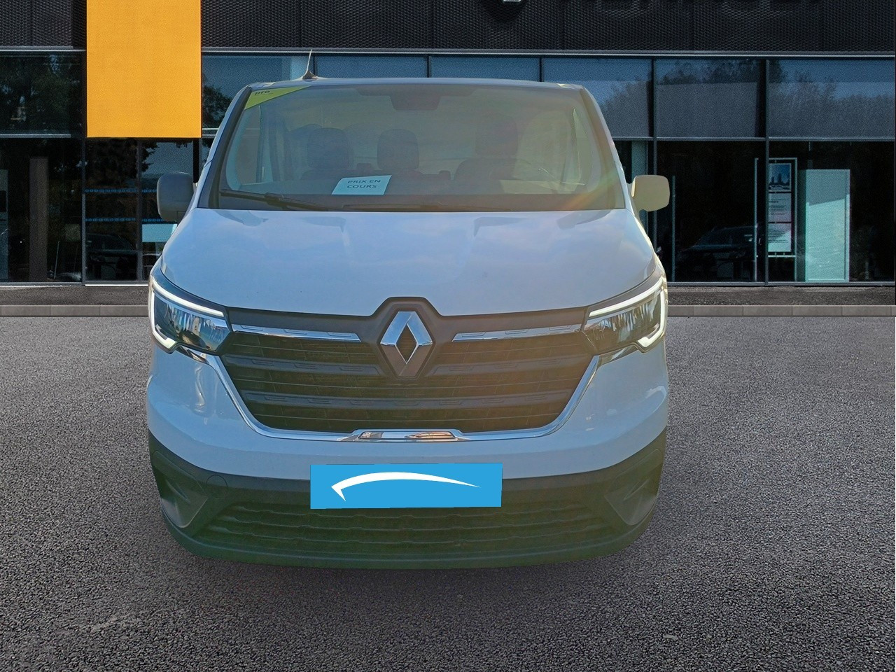 Vente en ligne Renault Trafic 3 Fourgon TRAFIC FGN L2H1 3000 KG BLUE DCI 130 au prix de 22 990 €