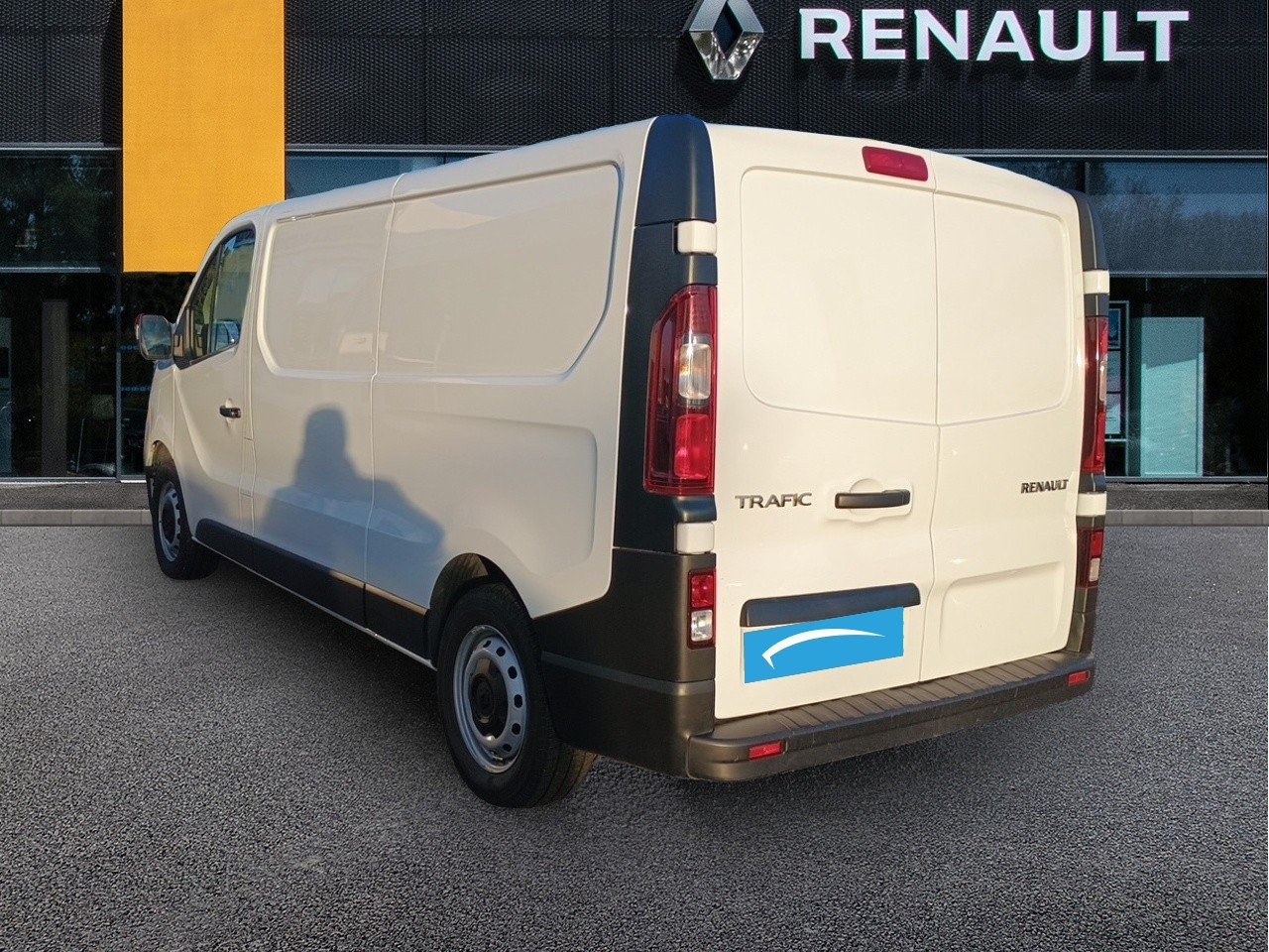 Vente en ligne Renault Trafic 3 Fourgon TRAFIC FGN L2H1 3000 KG BLUE DCI 130 au prix de 22 990 €