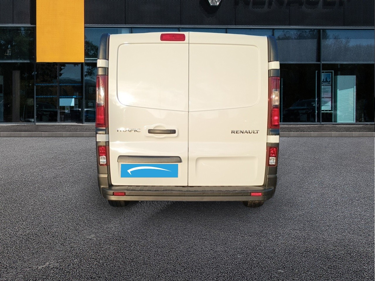 Vente en ligne Renault Trafic 3 Fourgon TRAFIC FGN L2H1 3000 KG BLUE DCI 130 au prix de 22 990 €