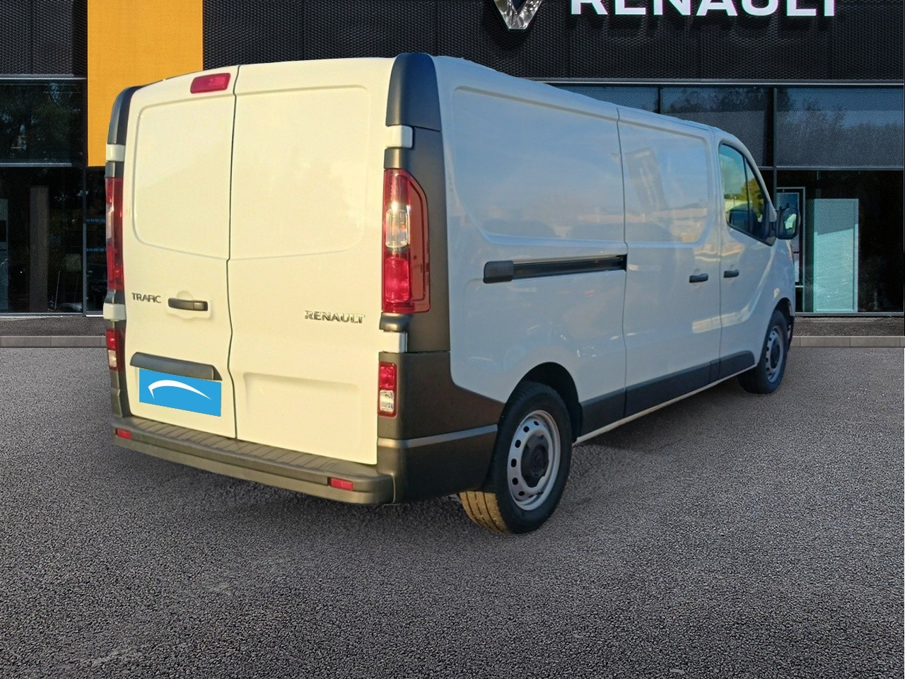 Vente en ligne Renault Trafic 3 Fourgon TRAFIC FGN L2H1 3000 KG BLUE DCI 130 au prix de 22 990 €