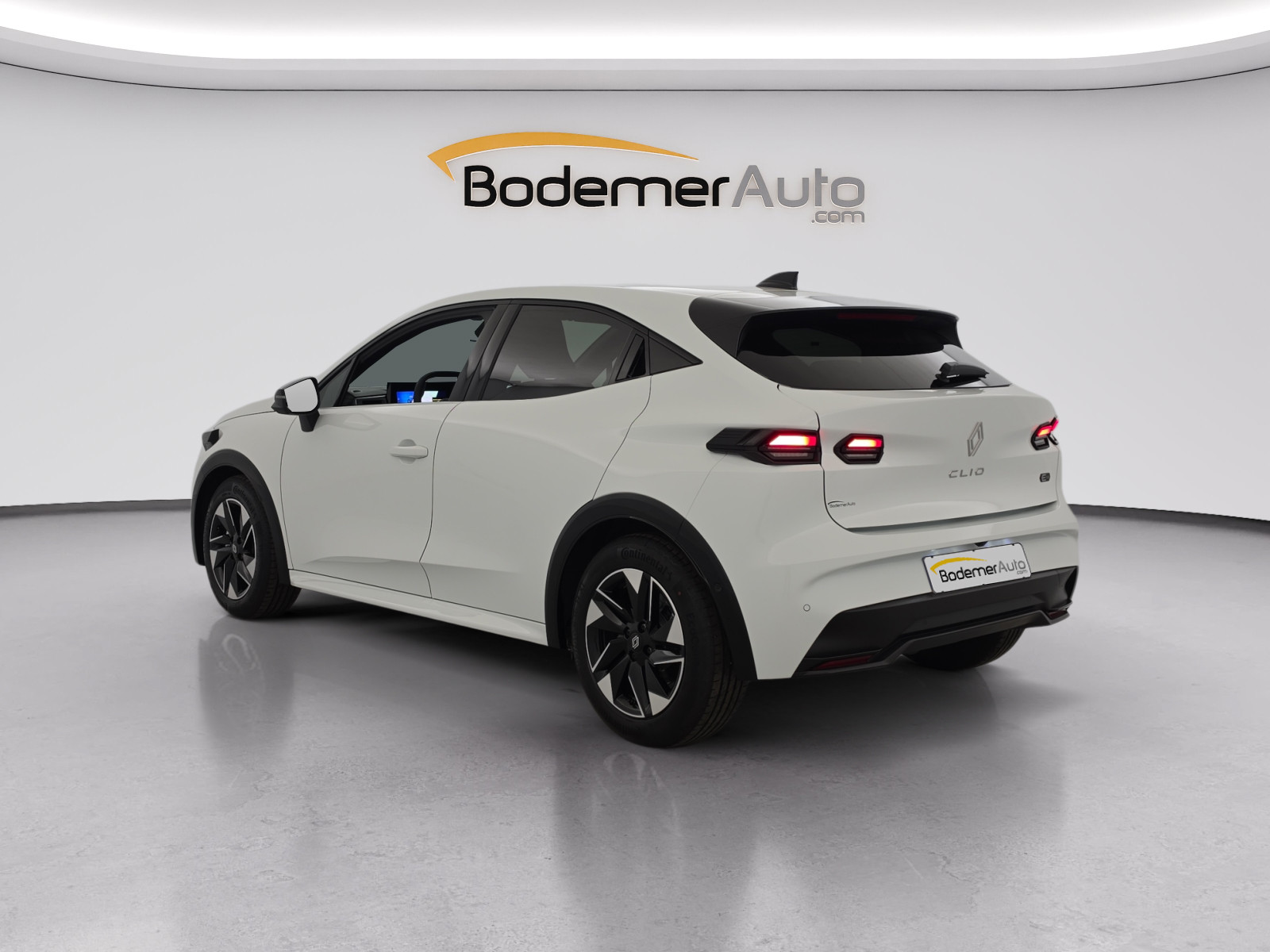 Vente en ligne Renault Clio 6 Clio E-Tech full hybrid 160 ch au prix de 25 990 €