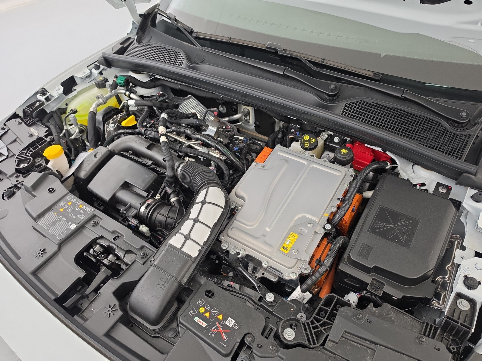 Vente en ligne Renault Clio 6 Clio E-Tech full hybrid 160 ch au prix de 25 990 €