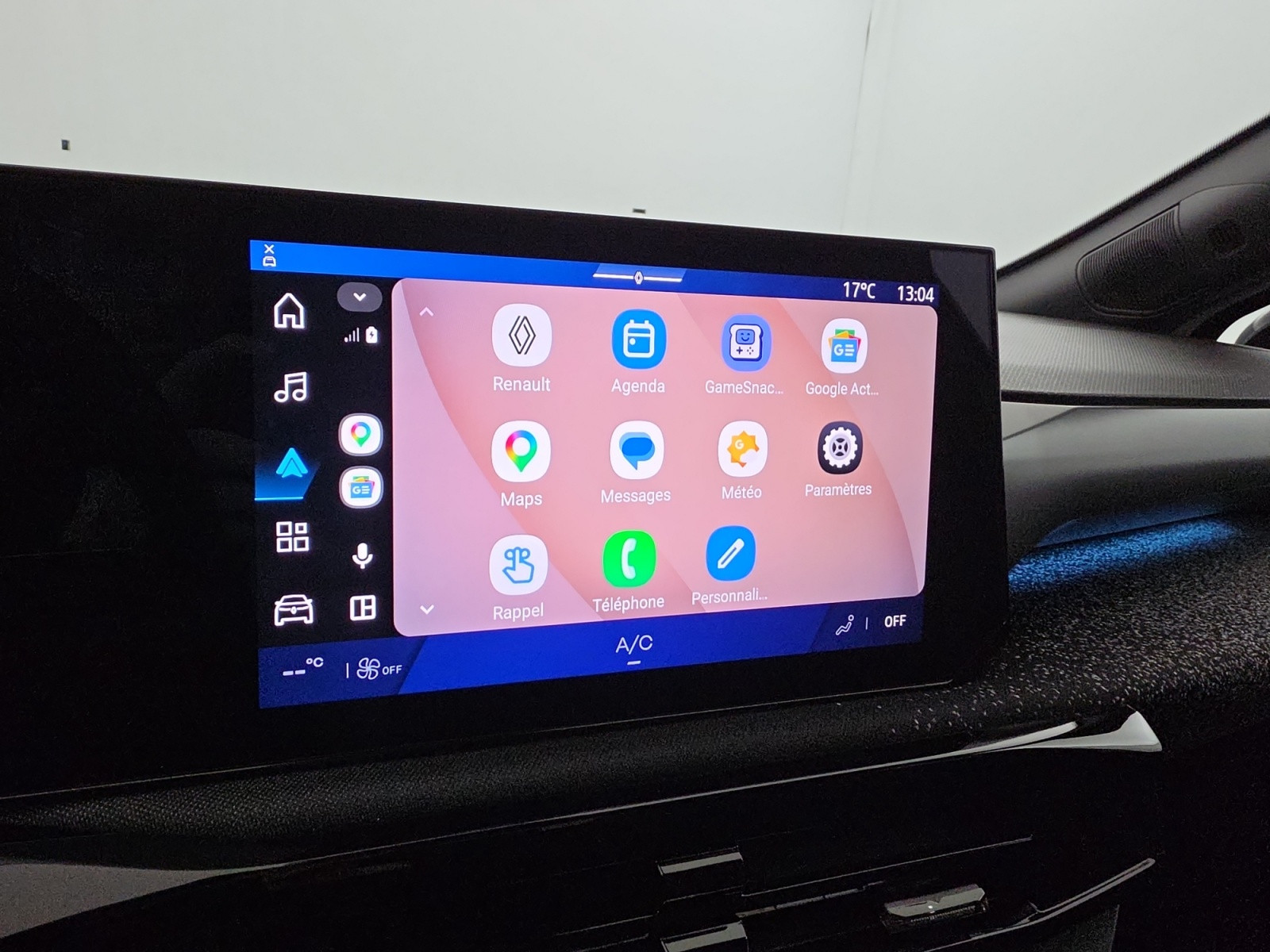 Vente en ligne Renault Clio 6 Clio E-Tech full hybrid 160 ch au prix de 25 990 €