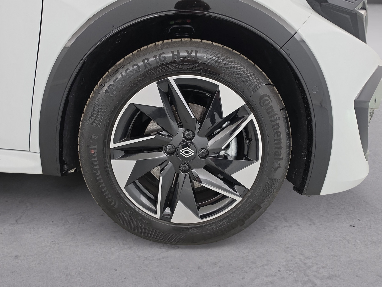 Vente en ligne Renault Clio 6 Clio E-Tech full hybrid 160 ch au prix de 25 990 €