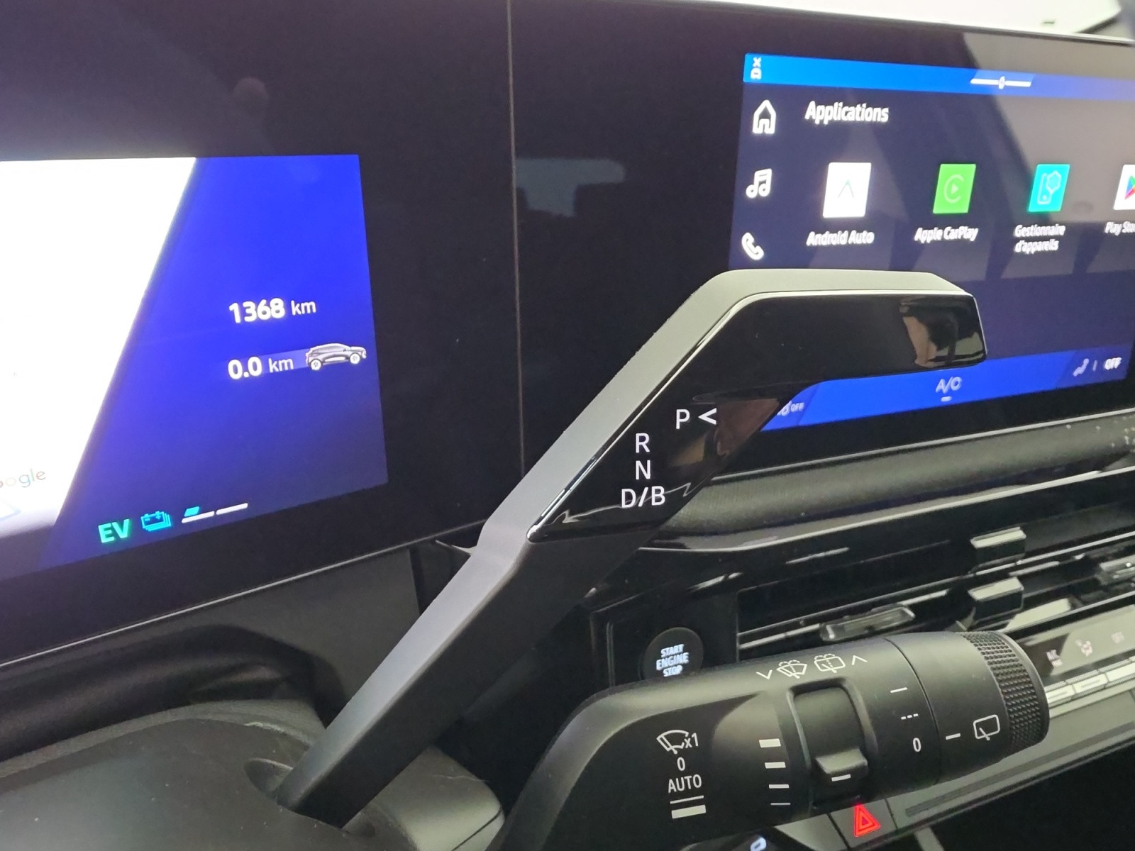 Vente en ligne Renault Clio 6 Clio E-Tech full hybrid 160 ch au prix de 25 990 €