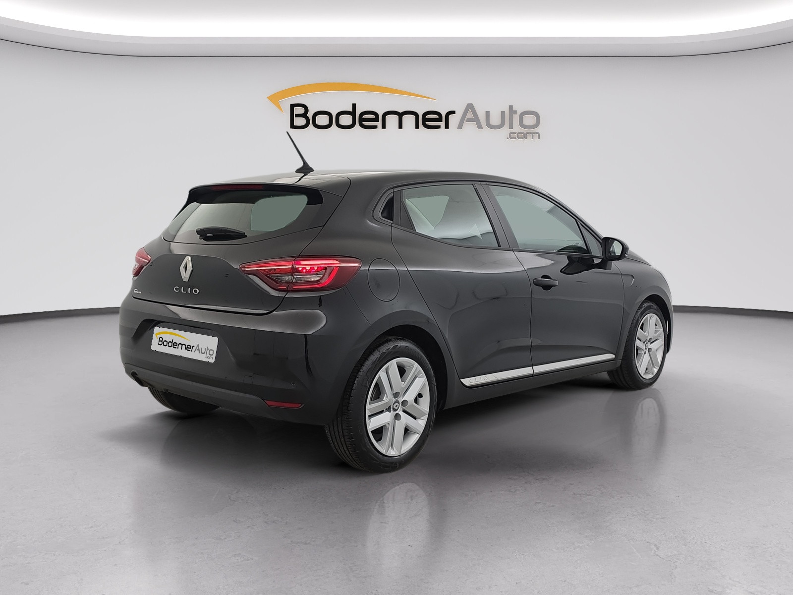 Vente en ligne Renault Clio 5 Clio Blue dCi 100 - 21N au prix de 12 990 €
