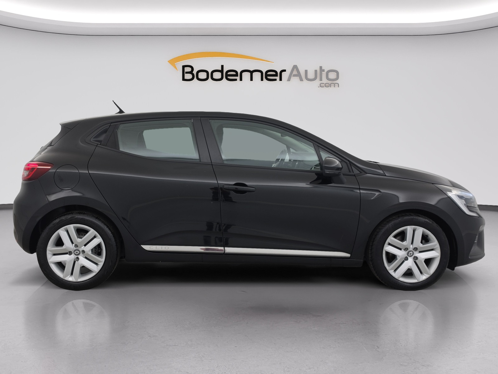 Vente en ligne Renault Clio 5 Clio Blue dCi 100 - 21N au prix de 12 990 €