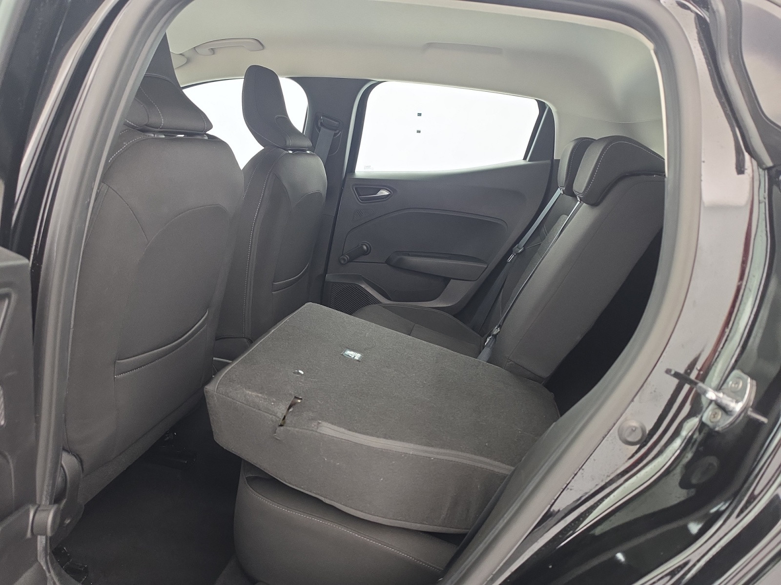 Vente en ligne Renault Clio 5 Clio Blue dCi 100 - 21N au prix de 12 990 €