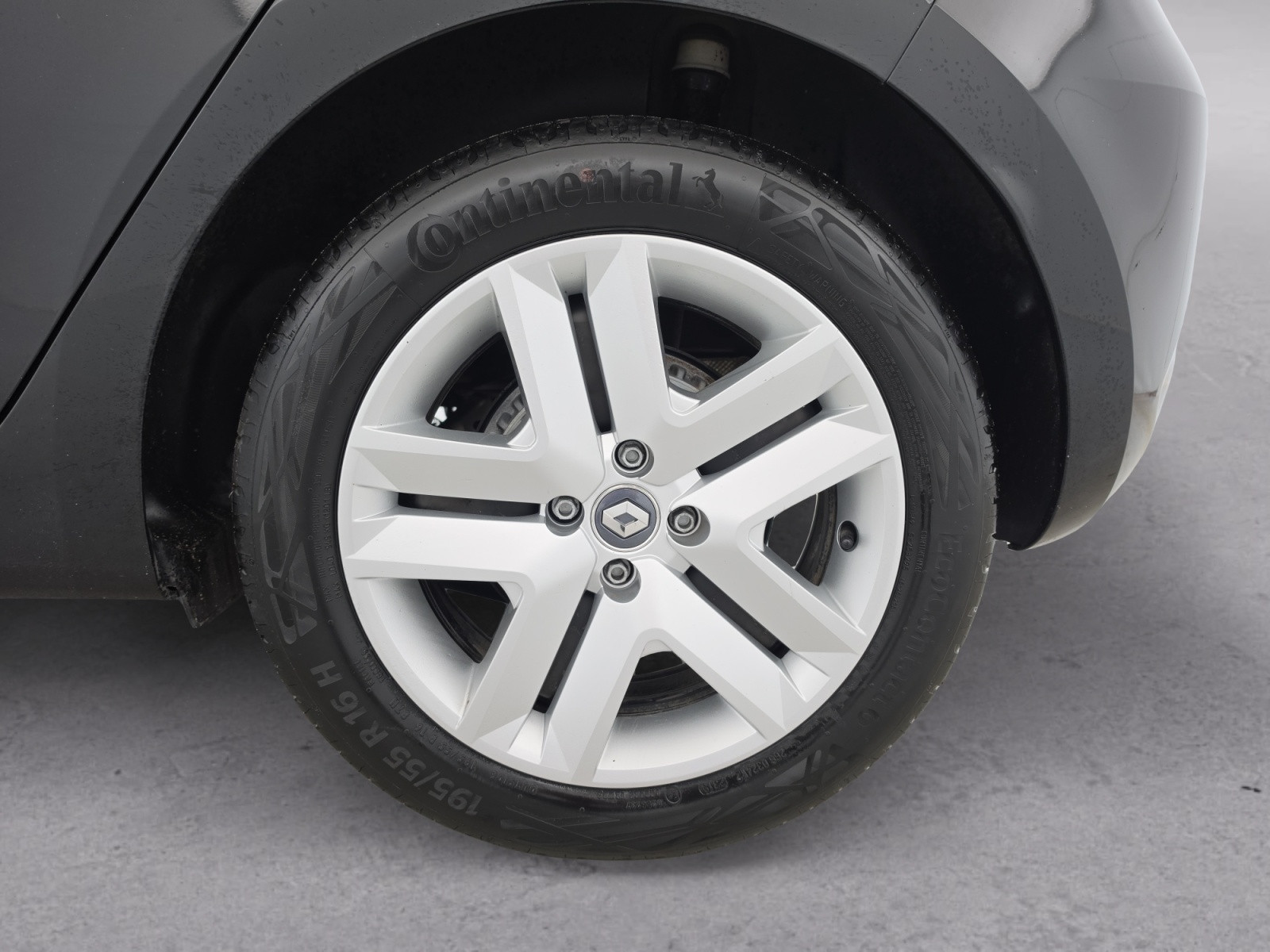 Vente en ligne Renault Clio 5 Clio Blue dCi 100 - 21N au prix de 12 990 €