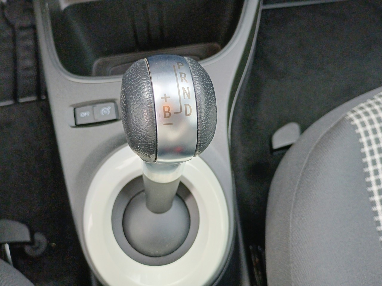 Vente en ligne Renault Twingo Electrique Twingo III E-Tech au prix de 11 990 €
