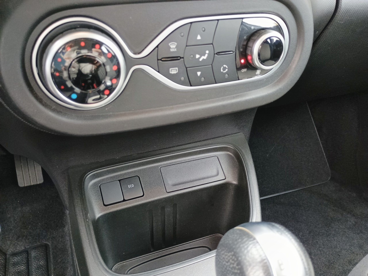 Vente en ligne Renault Twingo Electrique Twingo III E-Tech au prix de 11 990 €