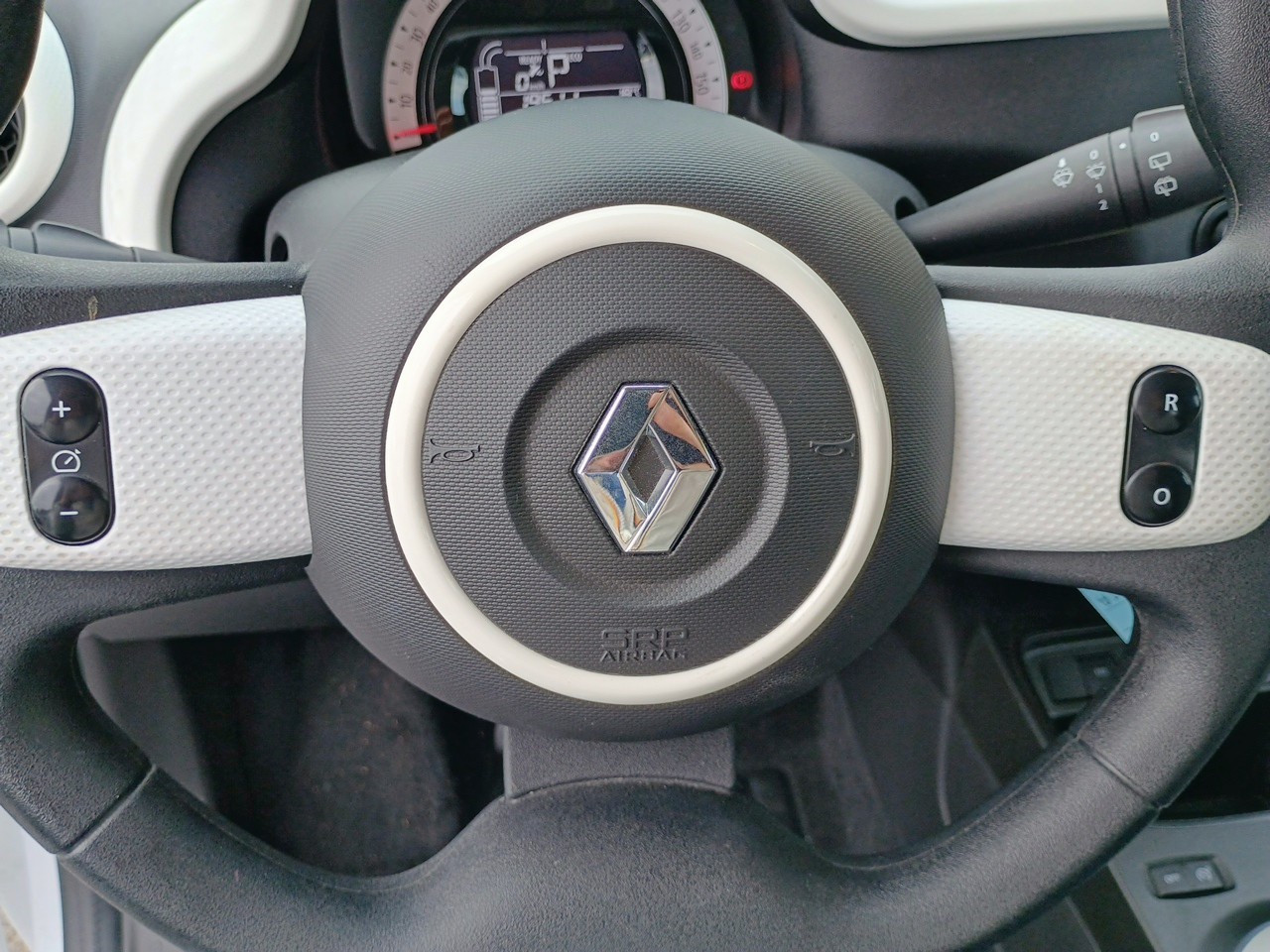 Vente en ligne Renault Twingo Electrique Twingo III E-Tech au prix de 11 990 €