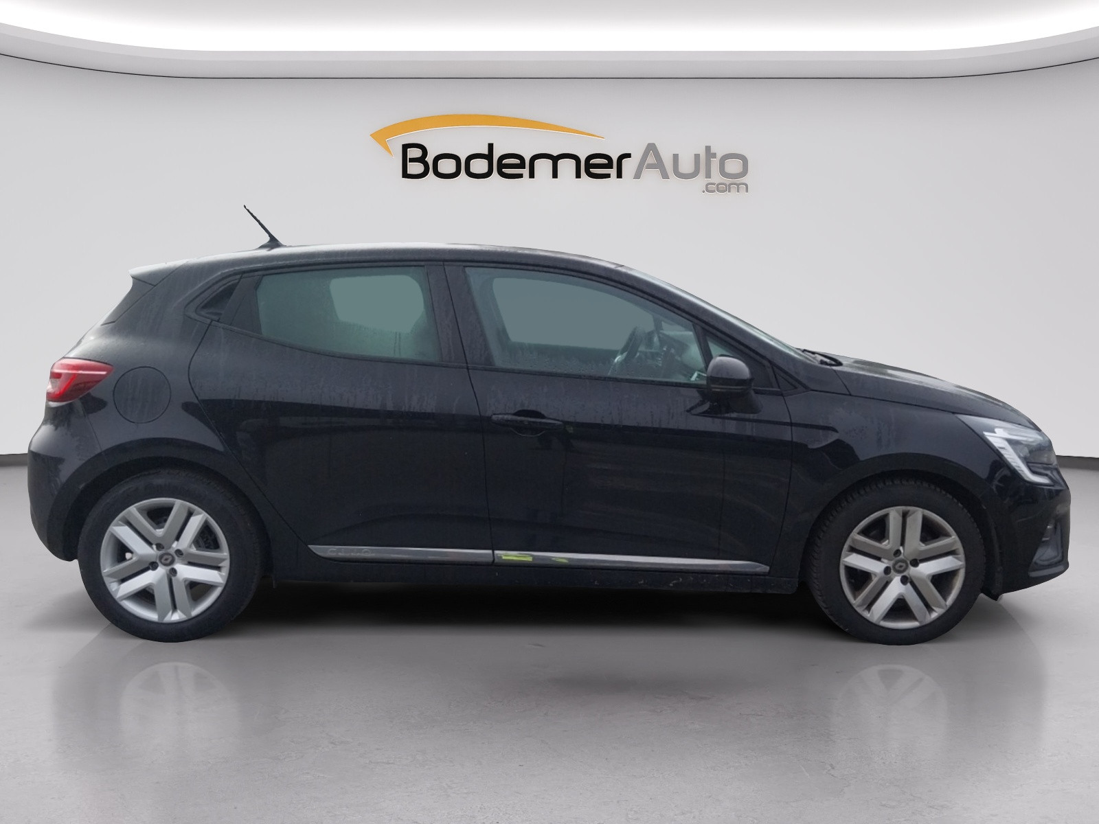 Vente en ligne Renault Clio 5 Clio Blue dCi 100 - 21N au prix de 12 990 €