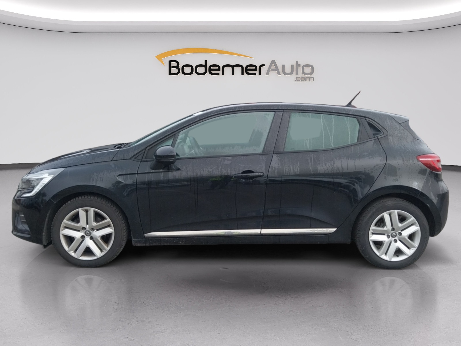 Vente en ligne Renault Clio 5 Clio Blue dCi 100 - 21N au prix de 12 990 €