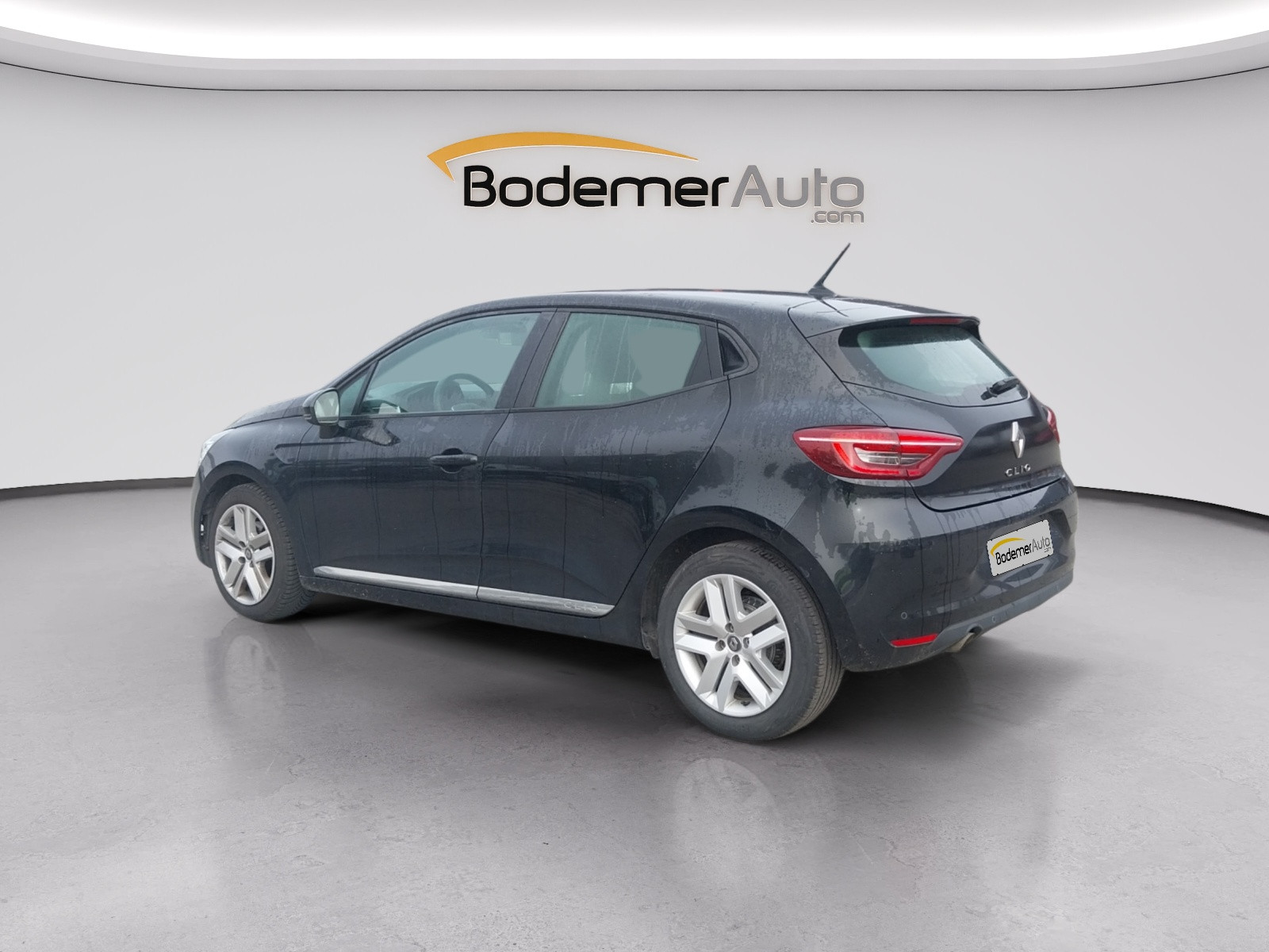 Vente en ligne Renault Clio 5 Clio Blue dCi 100 - 21N au prix de 12 990 €