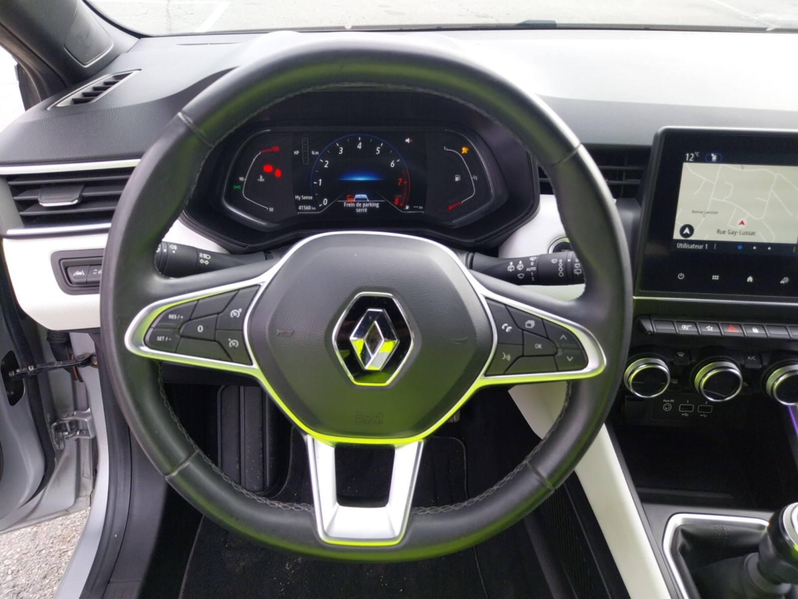 Vente en ligne Renault Clio 5 Clio TCe 90 au prix de 14 990 €