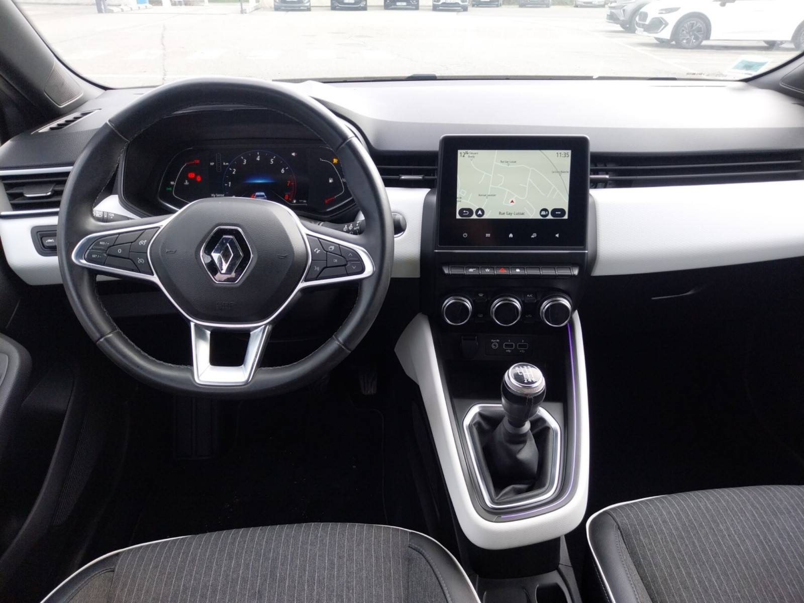 Vente en ligne Renault Clio 5 Clio TCe 90 au prix de 14 990 €