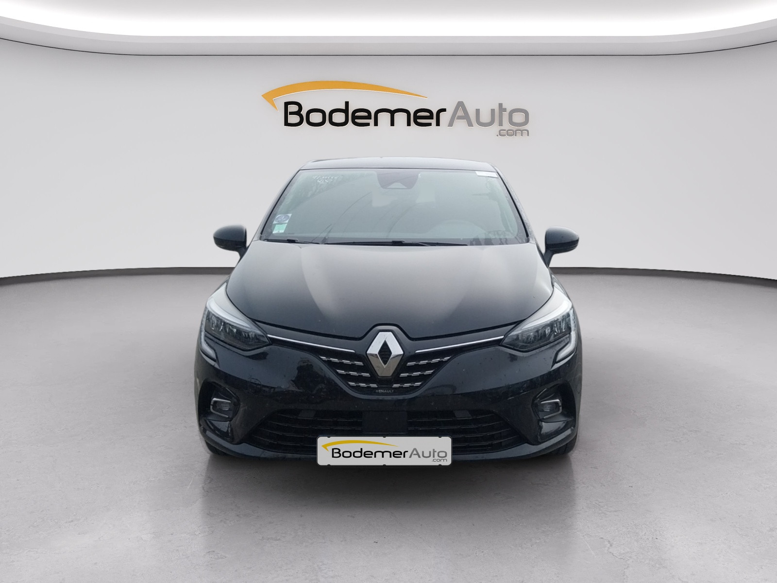 Vente en ligne Renault Clio 5 Clio E-Tech full hybrid 145 au prix de 17 390 €