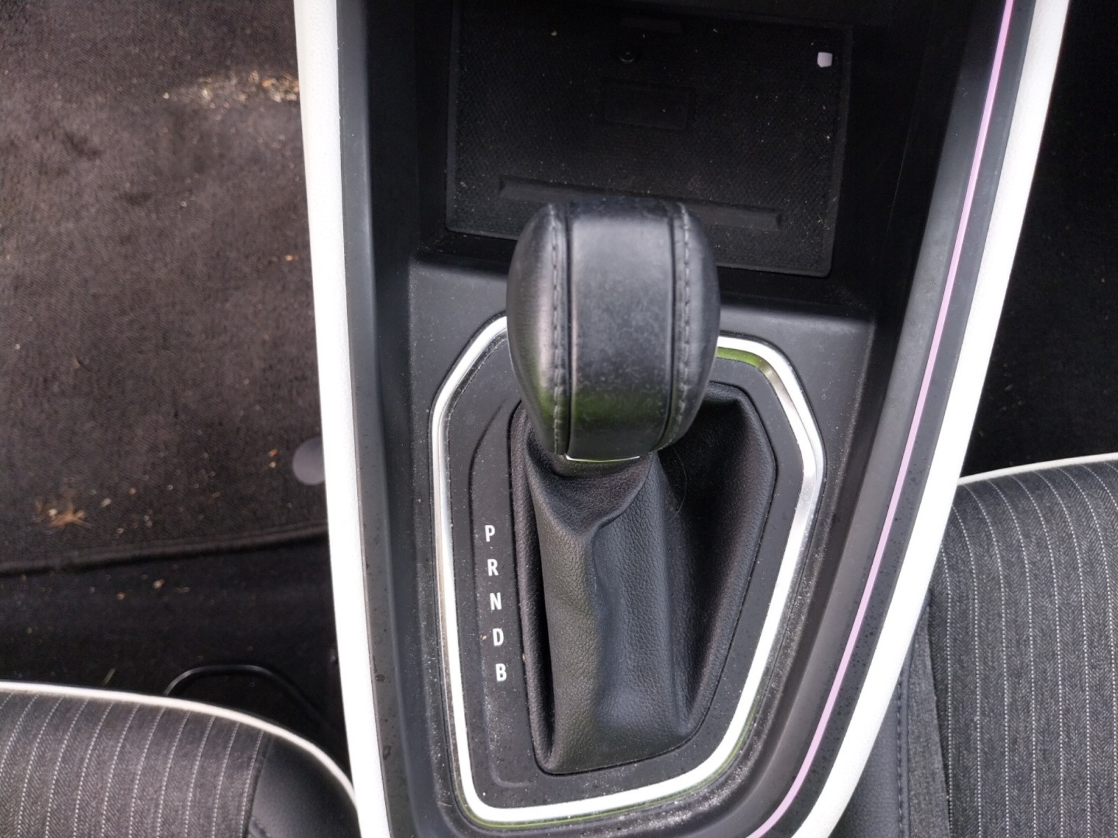 Vente en ligne Renault Clio 5 Clio E-Tech full hybrid 145 au prix de 17 390 €