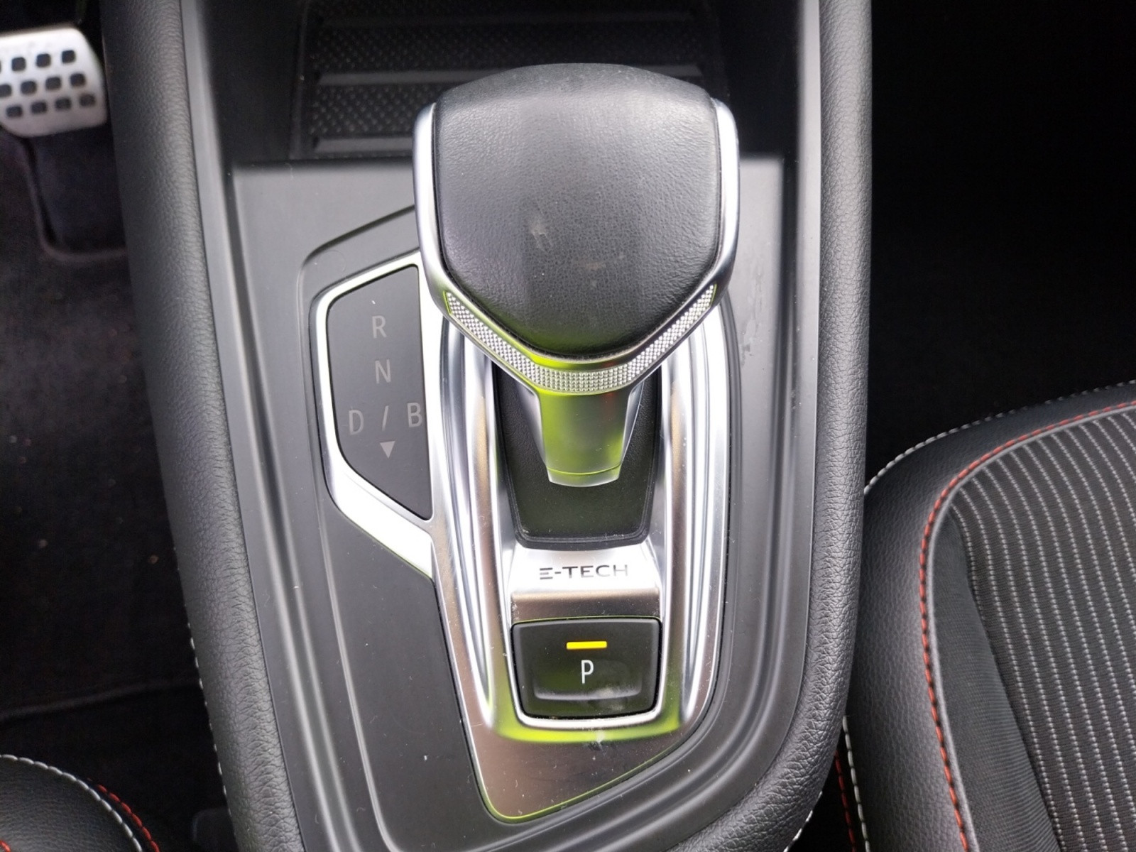 Vente en ligne Renault Captur  E-Tech Plug-in 160 - 21B au prix de 18 990 €