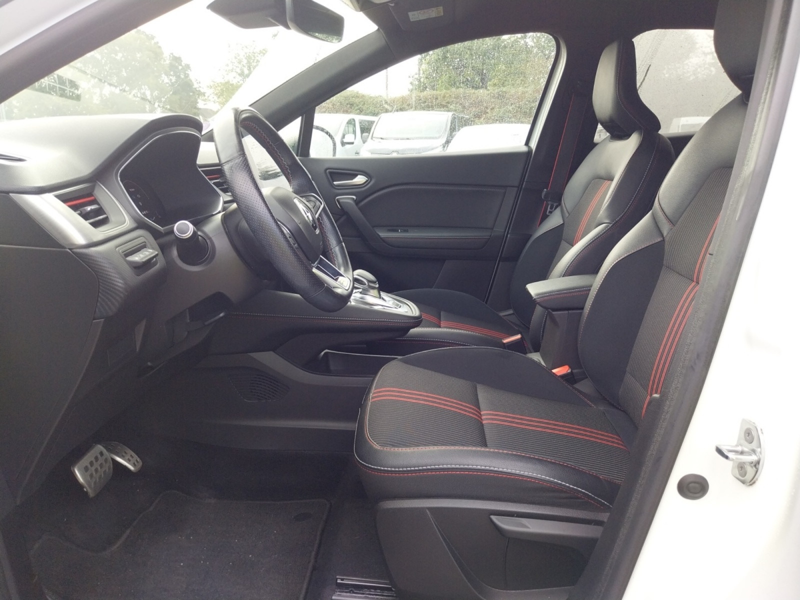 Vente en ligne Renault Captur  E-Tech Plug-in 160 - 21B au prix de 18 990 €