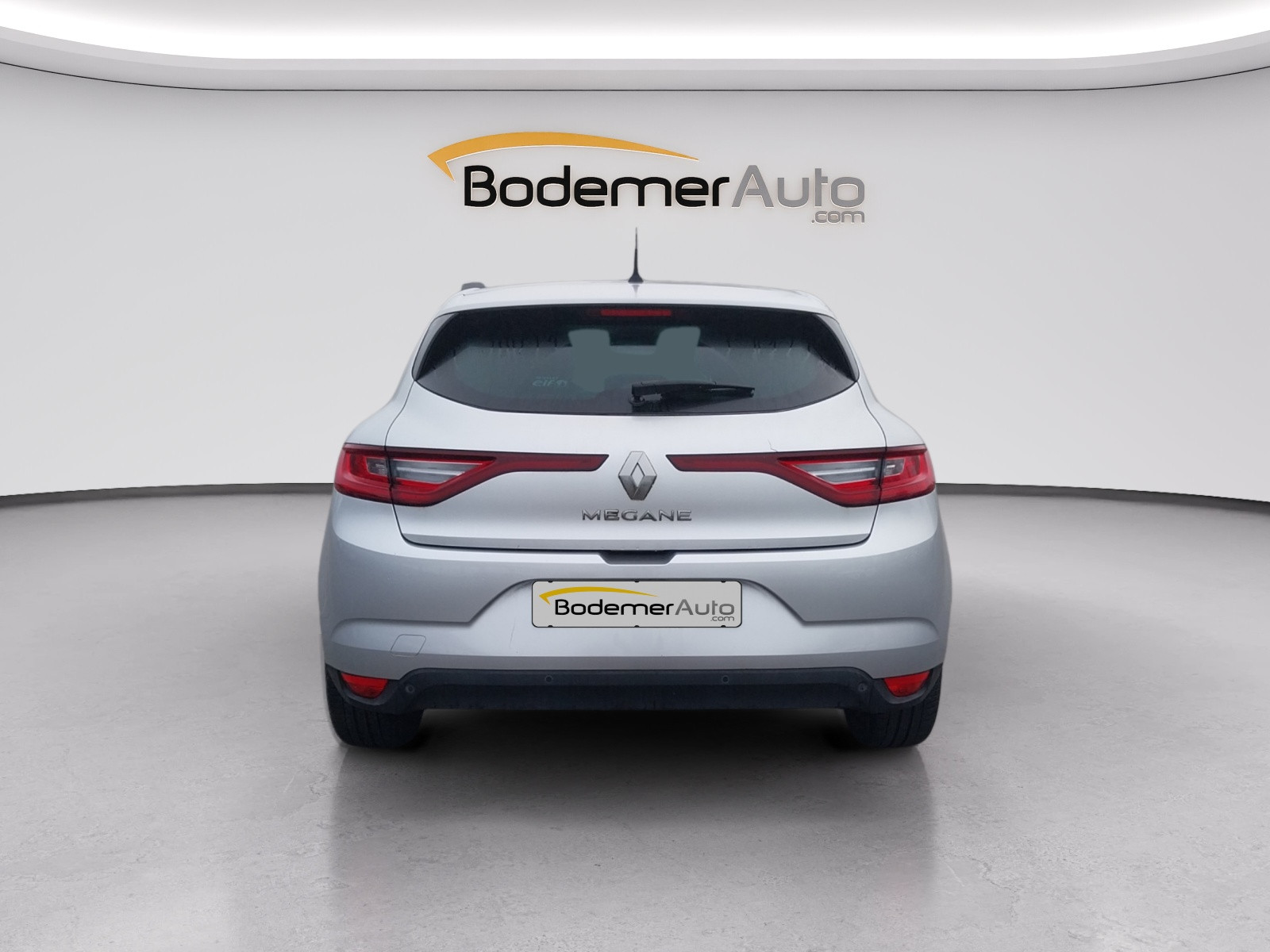 Vente en ligne Renault Megane 4 Mégane IV Berline TCe 140 Energy au prix de 13 990 €