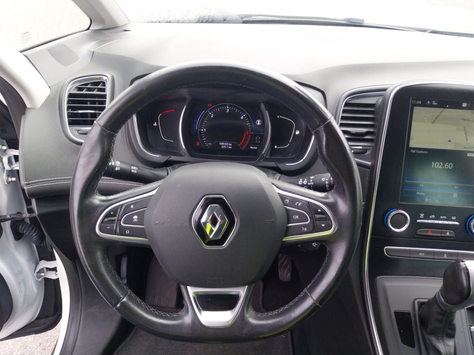 Vente en ligne Renault Scenic 4 Scenic Blue dCi 120 EDC au prix de 14 990 €