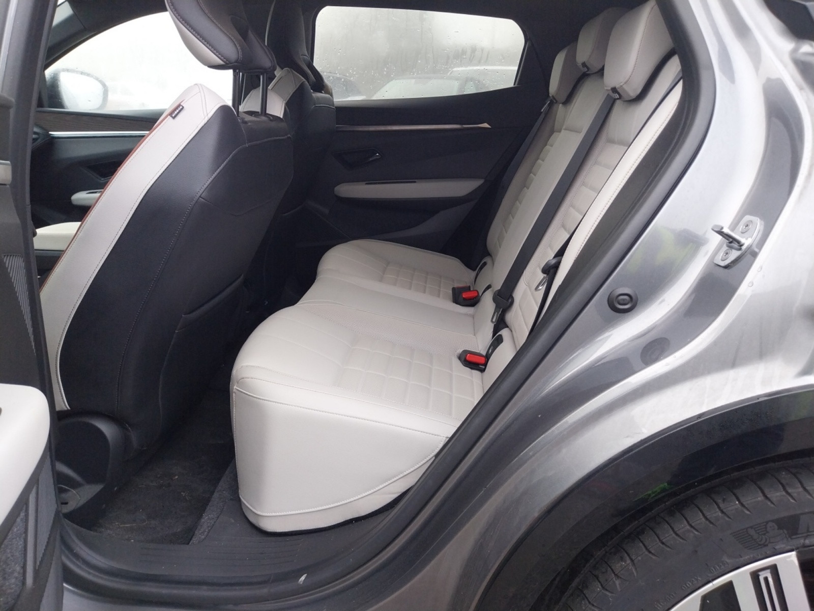 Vente en ligne Renault Megane E-Tech  EV60 220 ch super charge au prix de 25 990 €