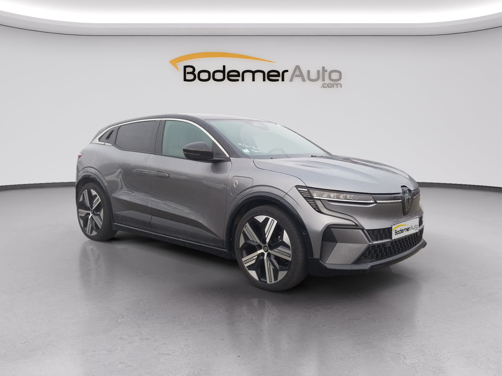 Vente en ligne Renault Megane E-Tech  EV60 220 ch super charge au prix de 25 990 €