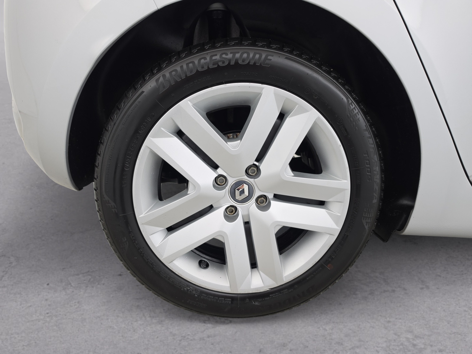 Vente en ligne Renault Clio 5 Clio TCe 100 GPL - 21N au prix de 13 990 €