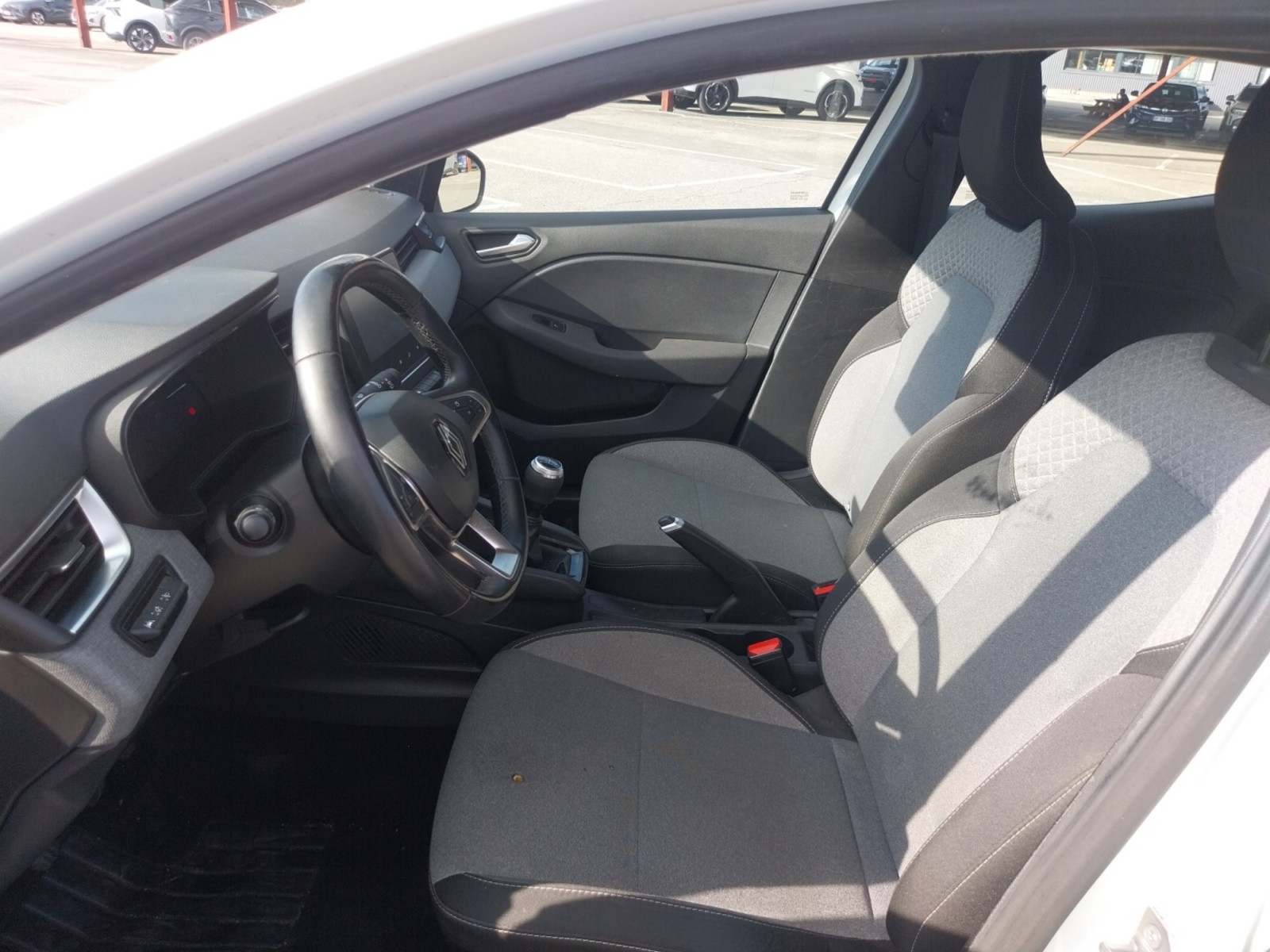 Vente en ligne Renault Clio 5 Clio SCe 65 au prix de 12 990 €