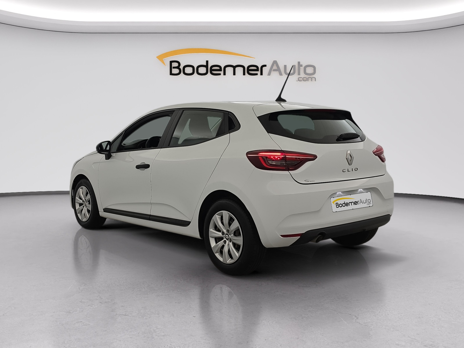 Vente en ligne Renault Clio 5 Clio SCe 65 au prix de 12 490 €