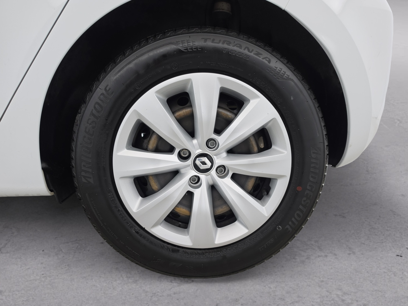 Vente en ligne Renault Clio 5 Clio SCe 65 au prix de 12 490 €