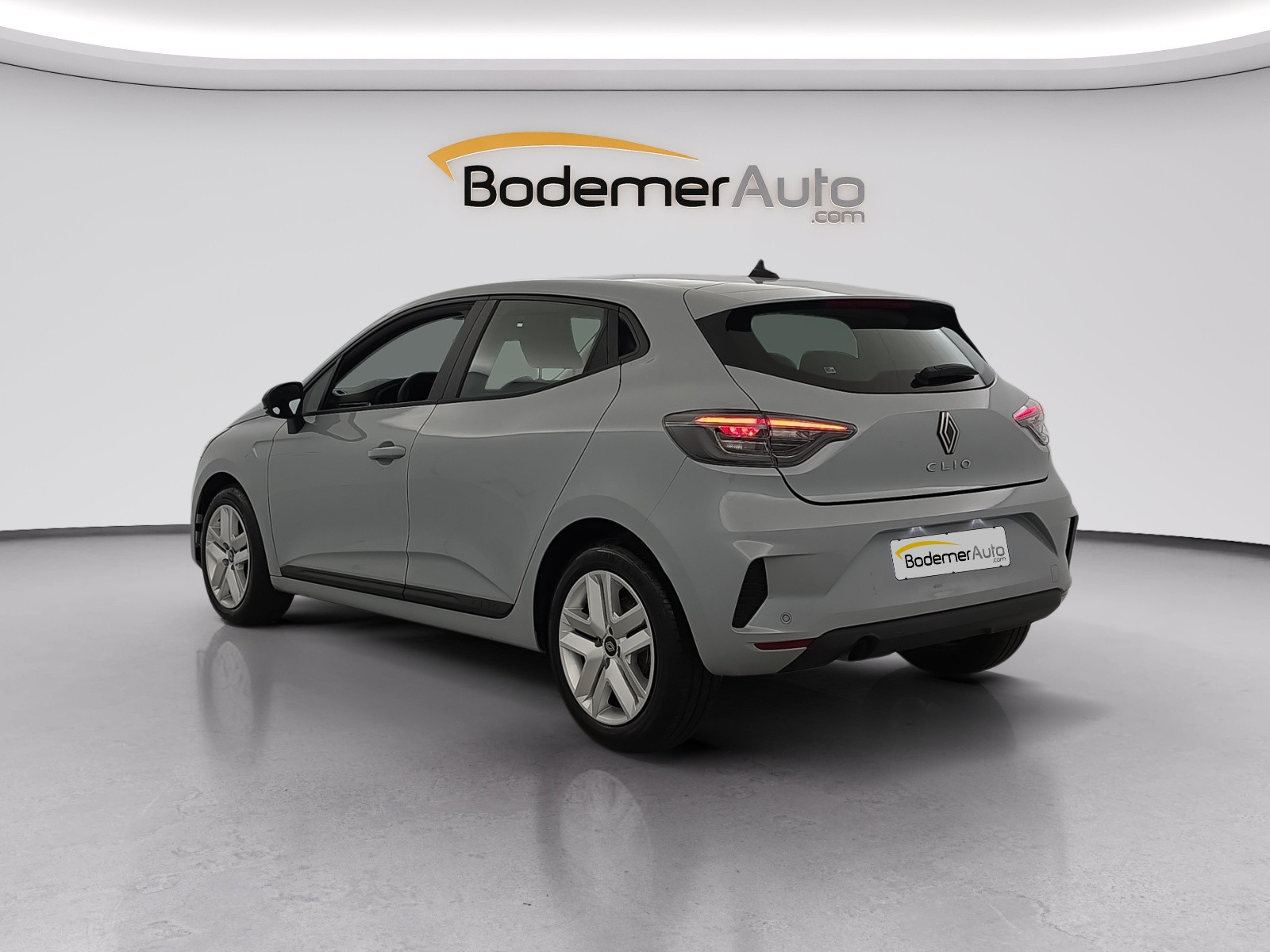Vente en ligne Renault Clio 5 Clio Blue dCi 100 ch GSR2 au prix de 16 790 €