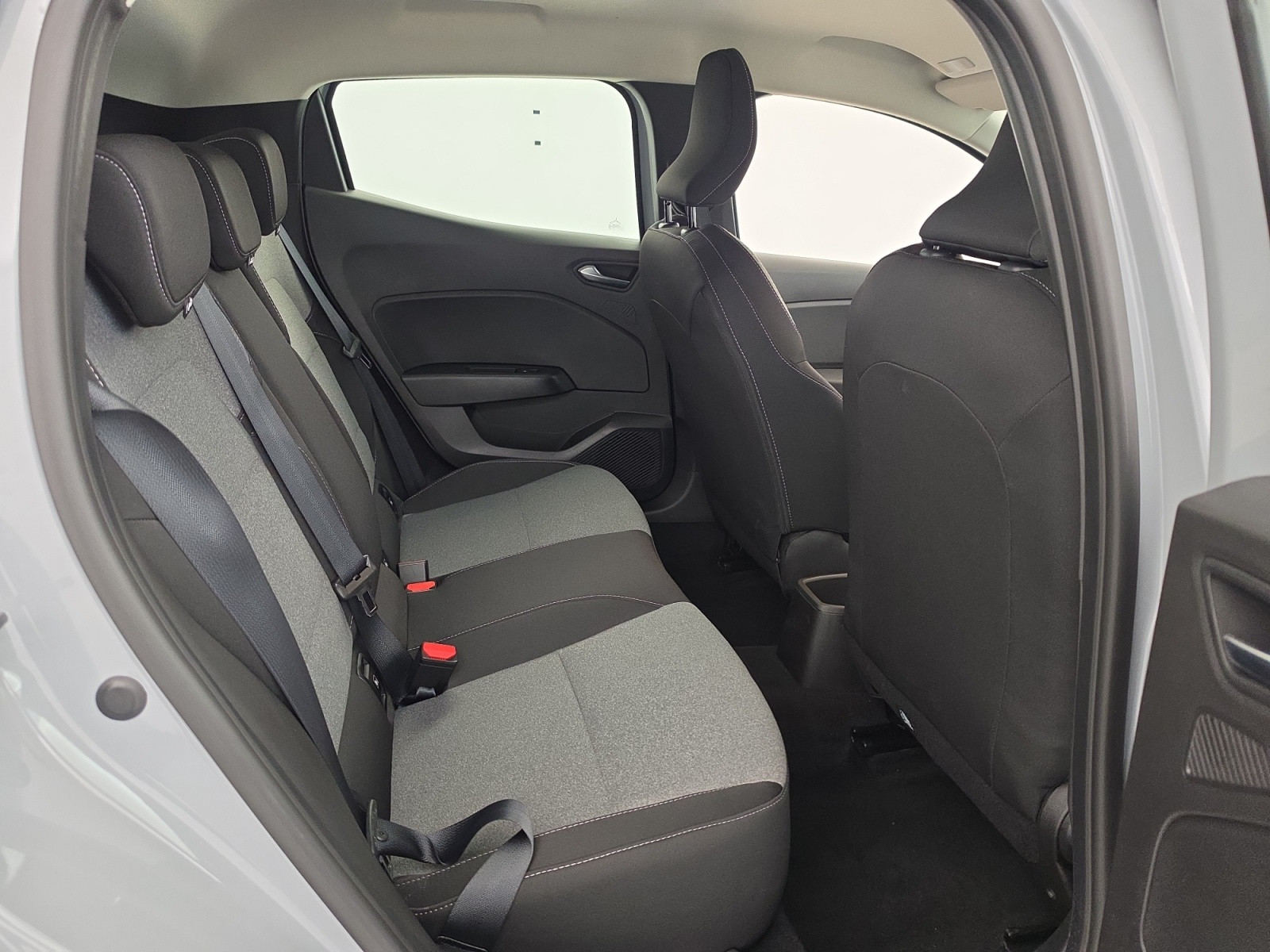 Vente en ligne Renault Clio 5 Clio Blue dCi 100 ch GSR2 au prix de 16 790 €