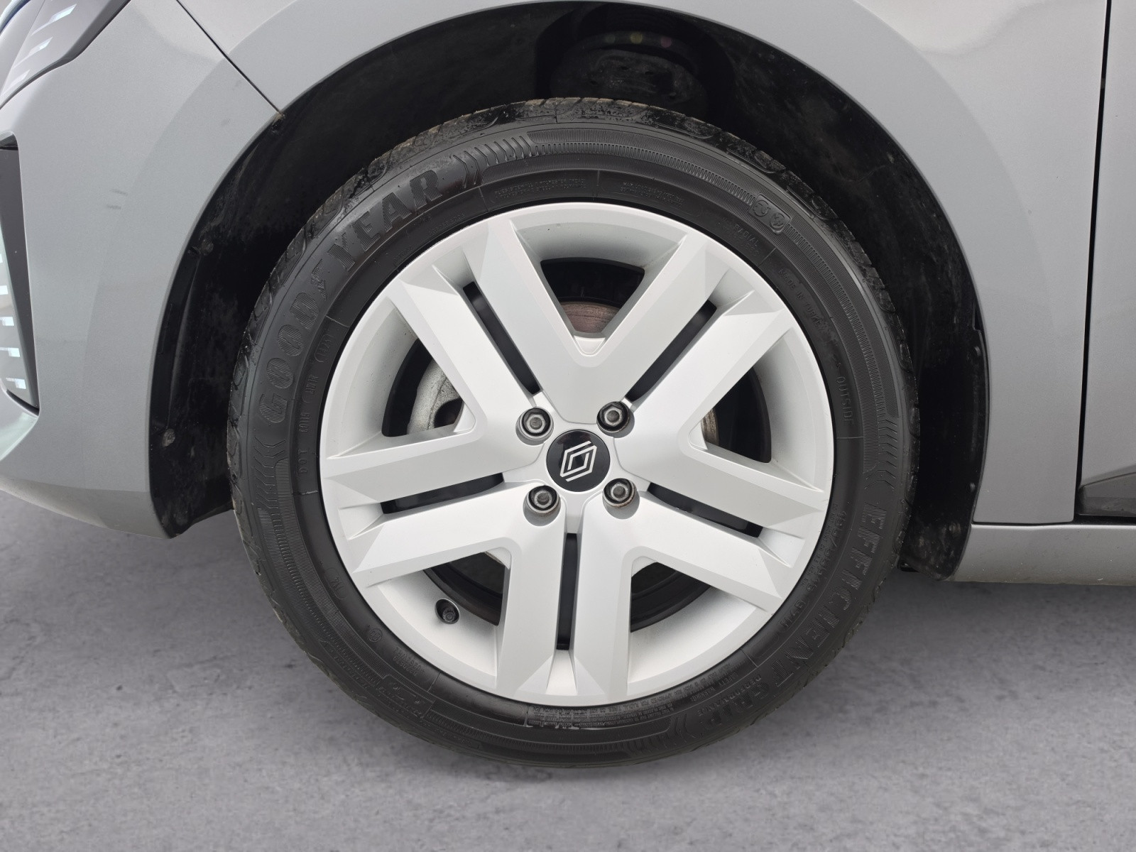 Vente en ligne Renault Clio 5 Clio Blue dCi 100 ch GSR2 au prix de 16 490 €