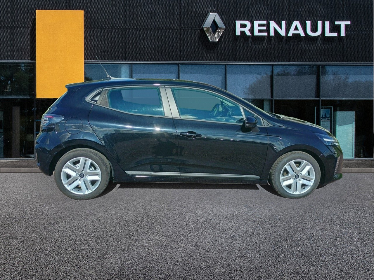 Vente en ligne Renault Clio 5 Clio E-Tech full hybrid 145 ch GSR2 au prix de 18 990 €