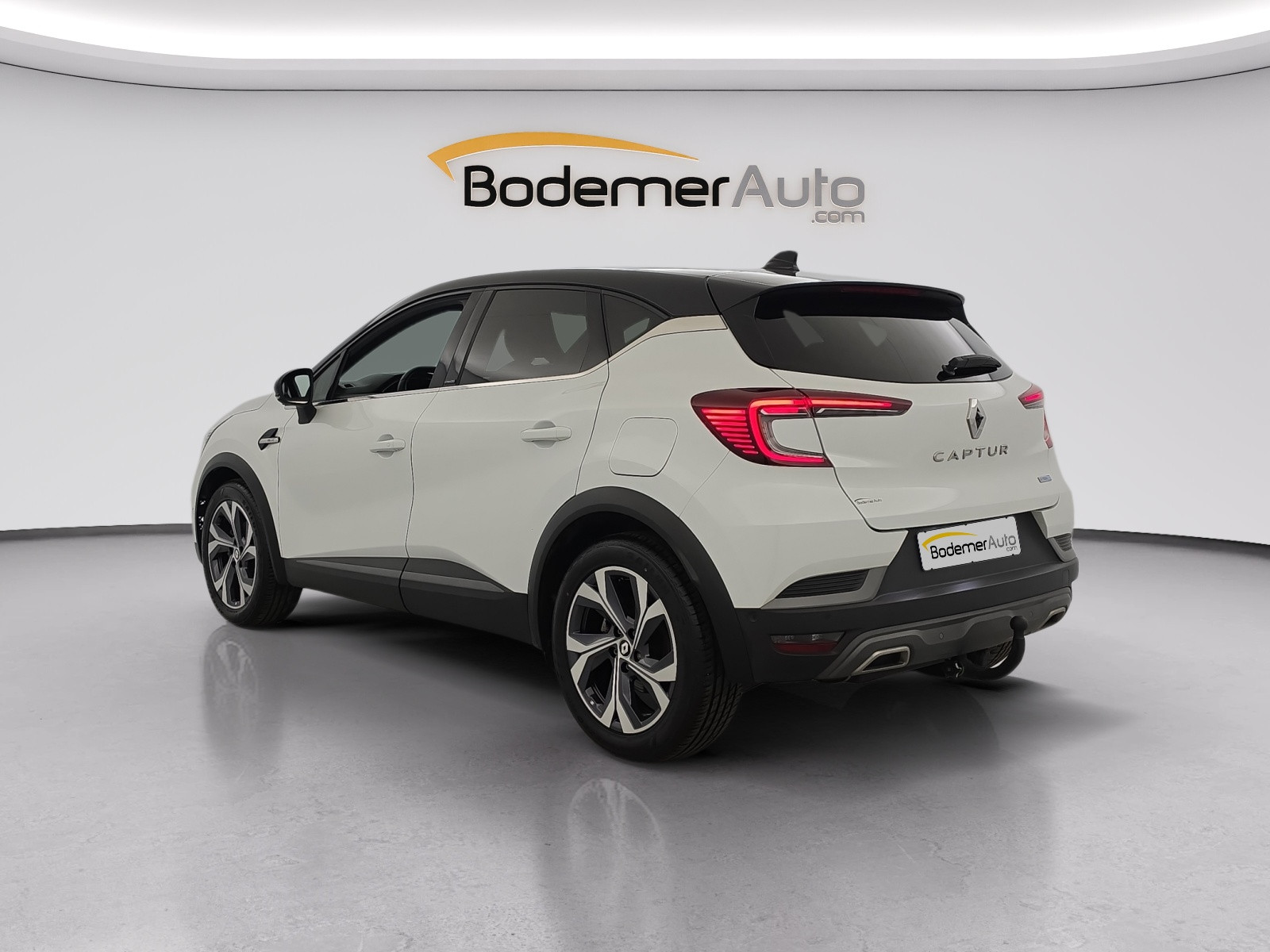 Vente en ligne Renault Captur  E-Tech Plug-in 160 - 21B au prix de 18 990 €