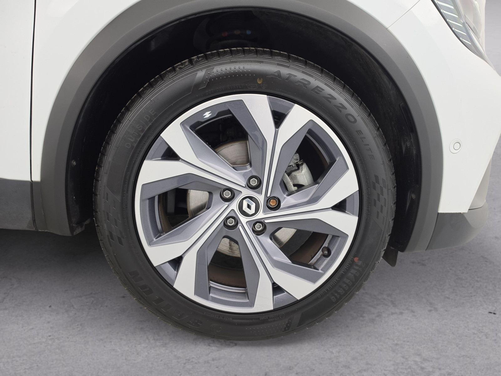 Vente en ligne Renault Captur  E-Tech Plug-in 160 - 21B au prix de 18 990 €