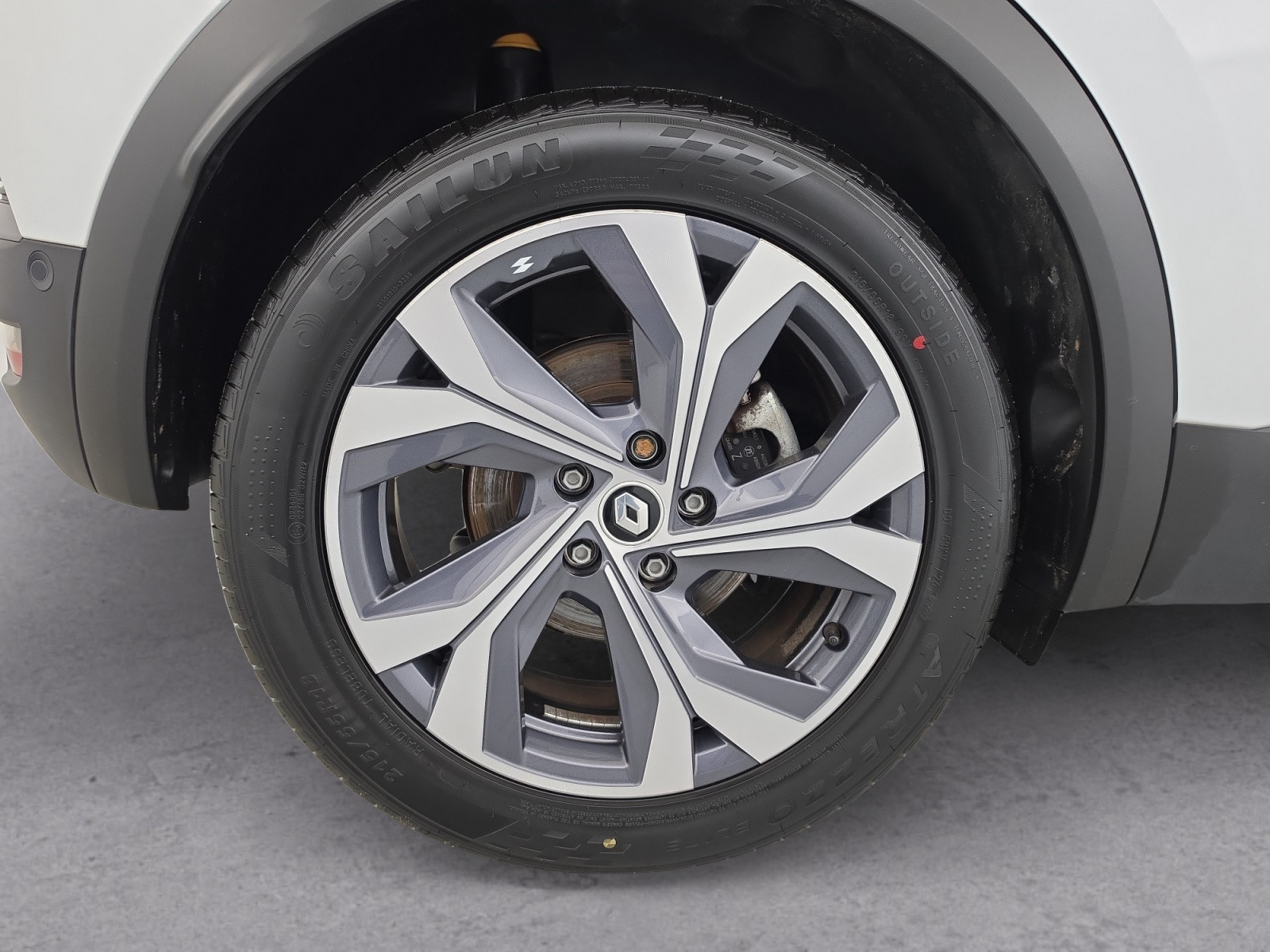 Vente en ligne Renault Captur  E-Tech Plug-in 160 - 21B au prix de 18 990 €