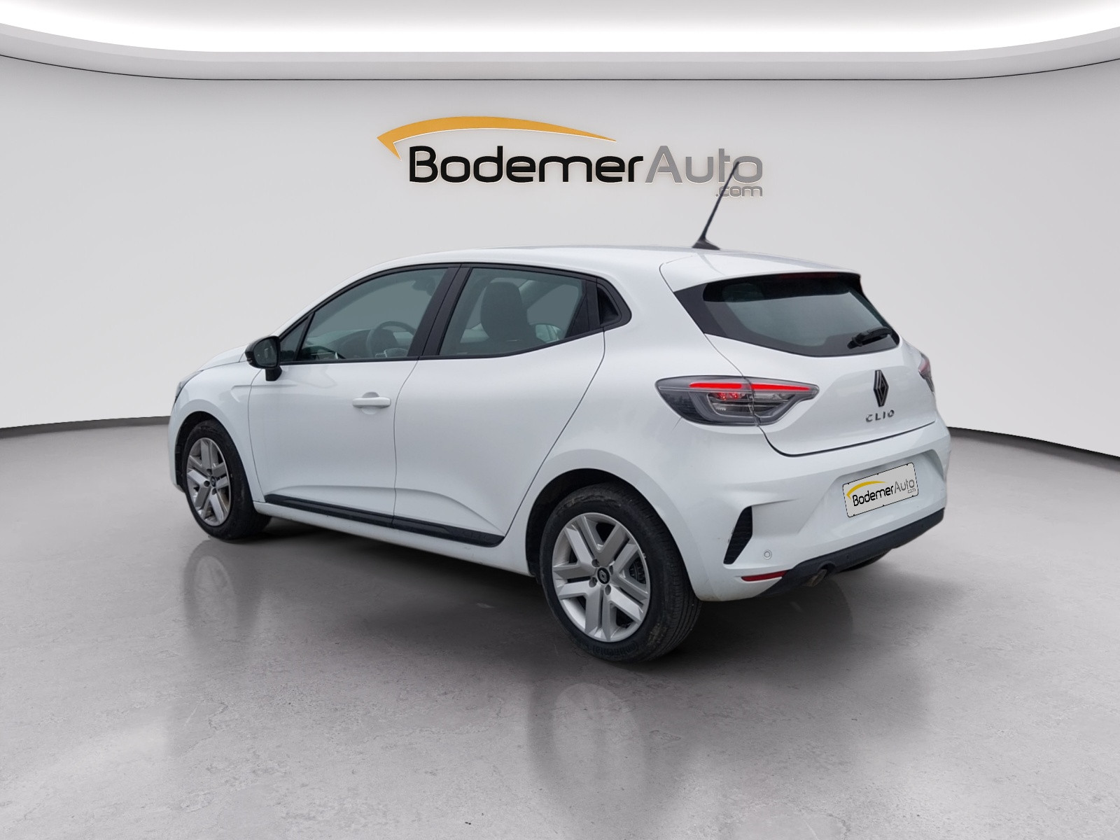Vente en ligne Renault Clio 5 CLIO SOCIETE TCE 90 au prix de 12 990 €