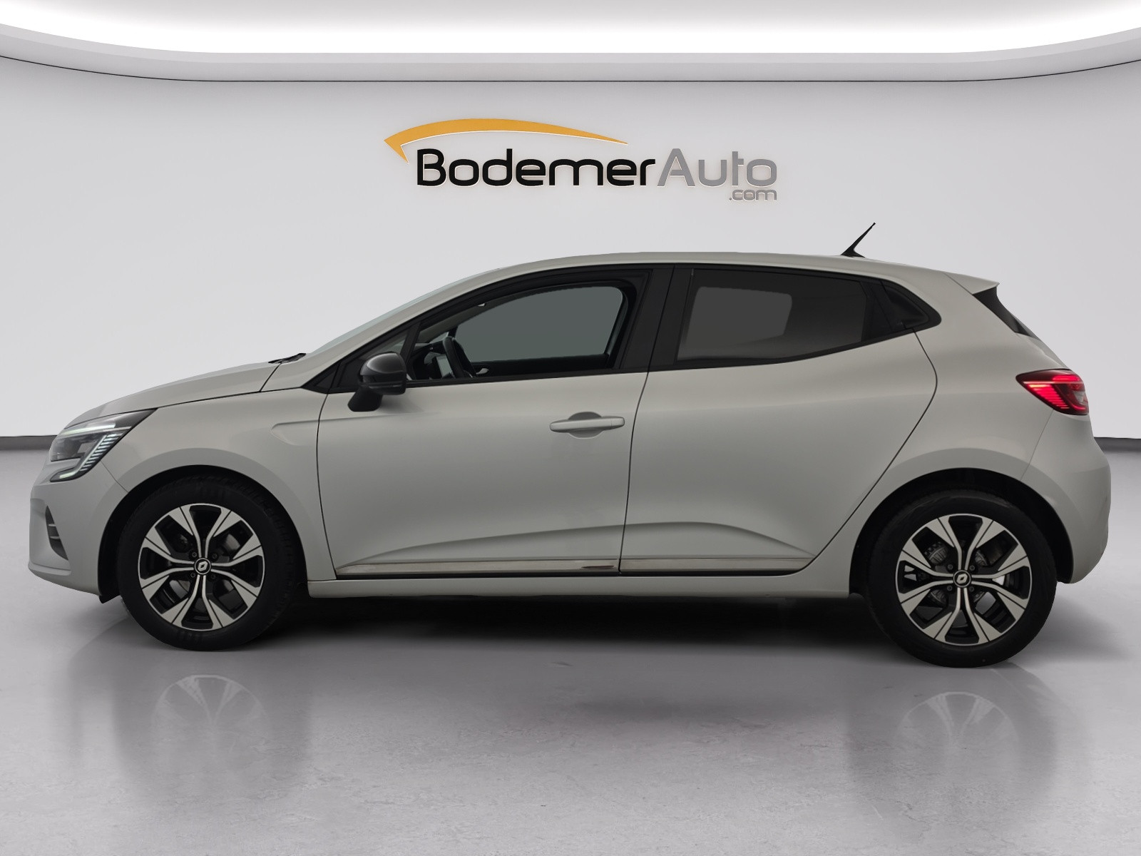 Vente en ligne Renault Clio 5 Clio SCe 65 au prix de 12 990 €