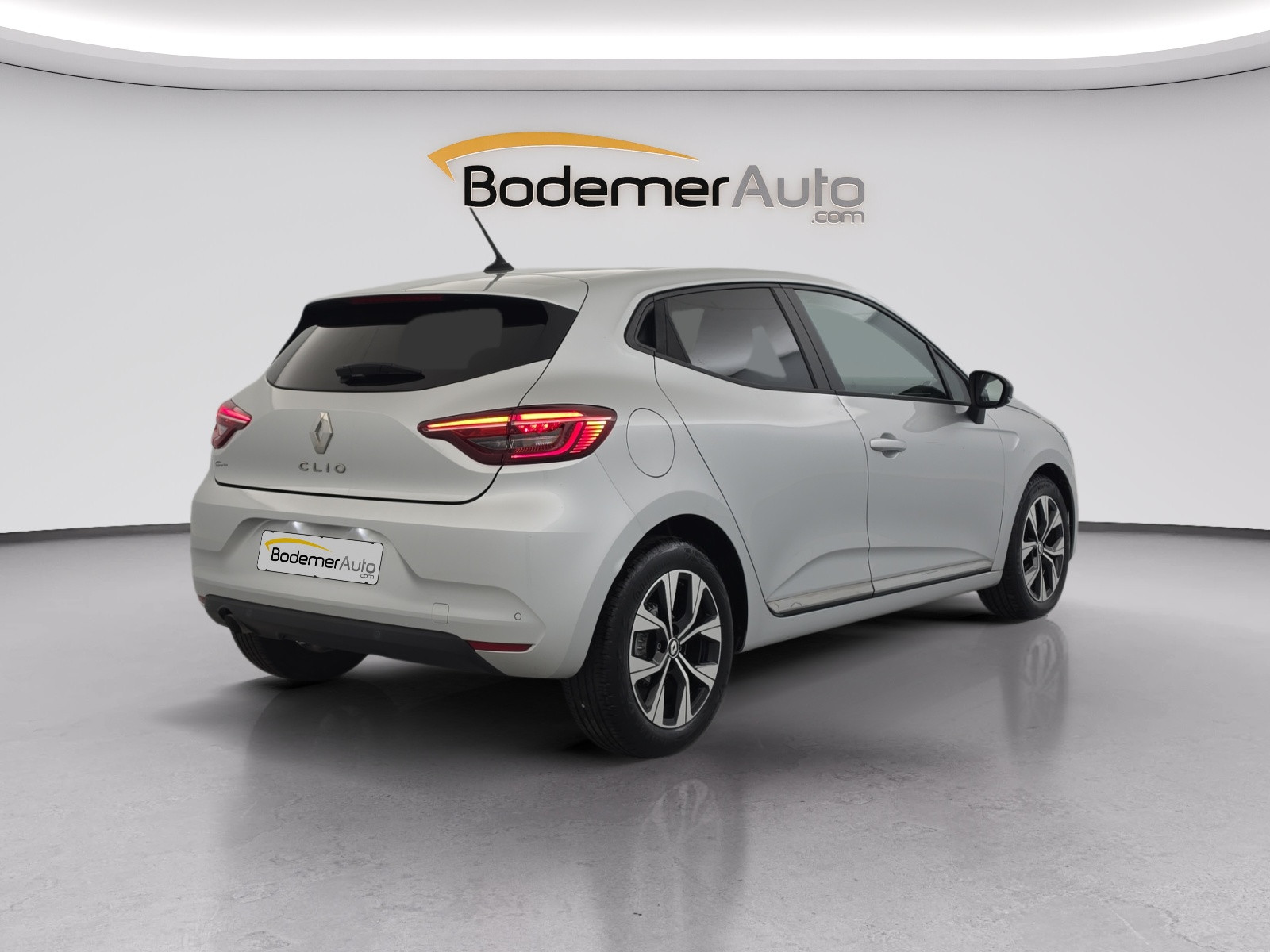 Vente en ligne Renault Clio 5 Clio SCe 65 au prix de 12 990 €