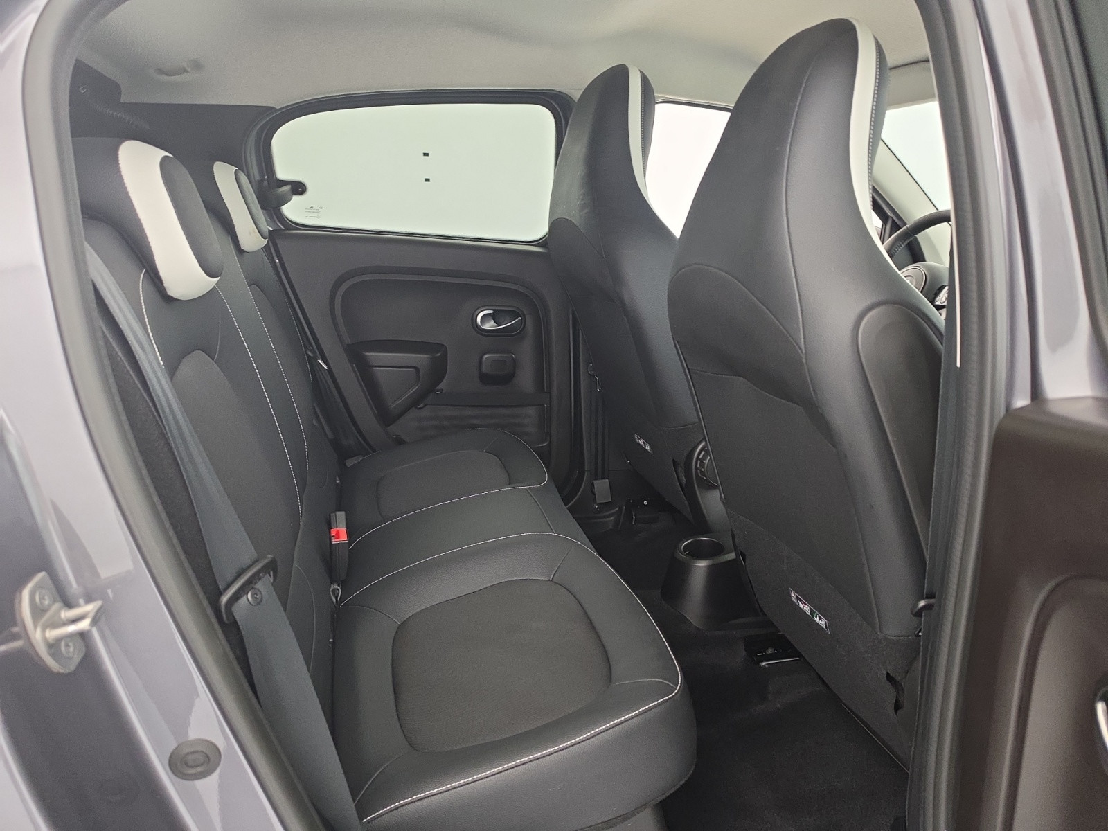 Vente en ligne Renault Twingo Electrique Twingo III E-Tech au prix de 14 990 €
