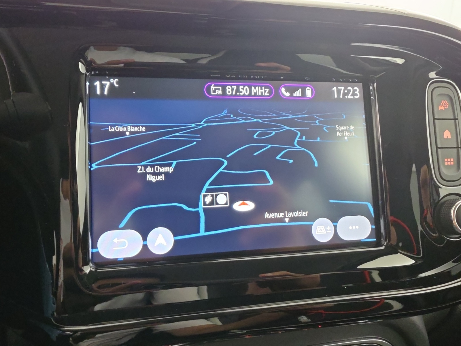Vente en ligne Renault Twingo Electrique Twingo III E-Tech au prix de 14 990 €