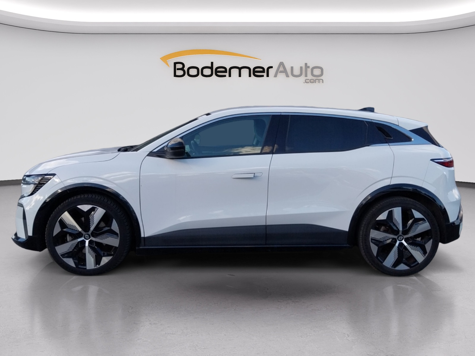 Vente en ligne Renault Megane E-Tech  EV60 220 ch super charge au prix de 25 990 €