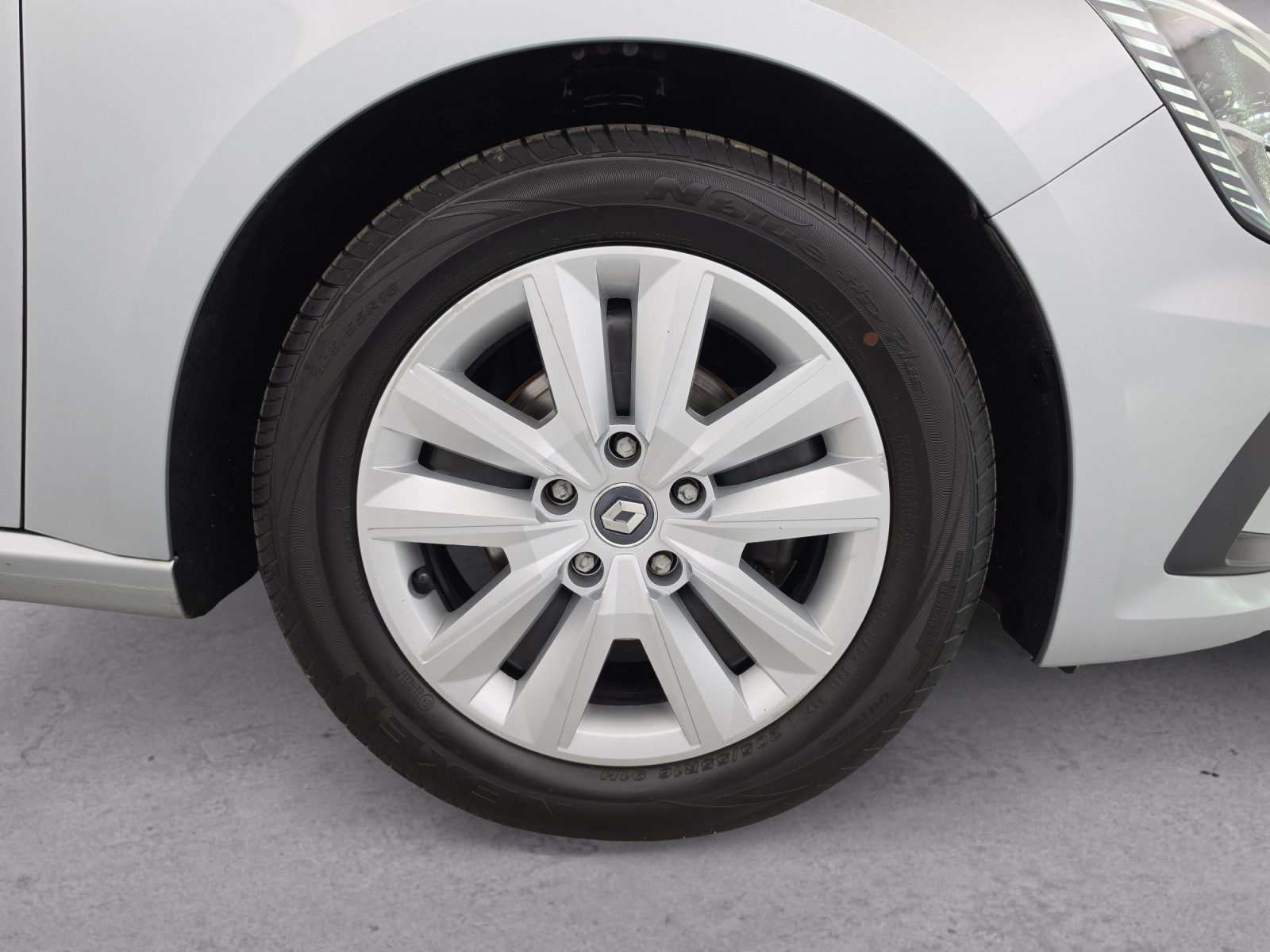 Vente en ligne Renault Megane 4 Mégane IV Berline Blue dCi 115 - 21B au prix de 14 990 €