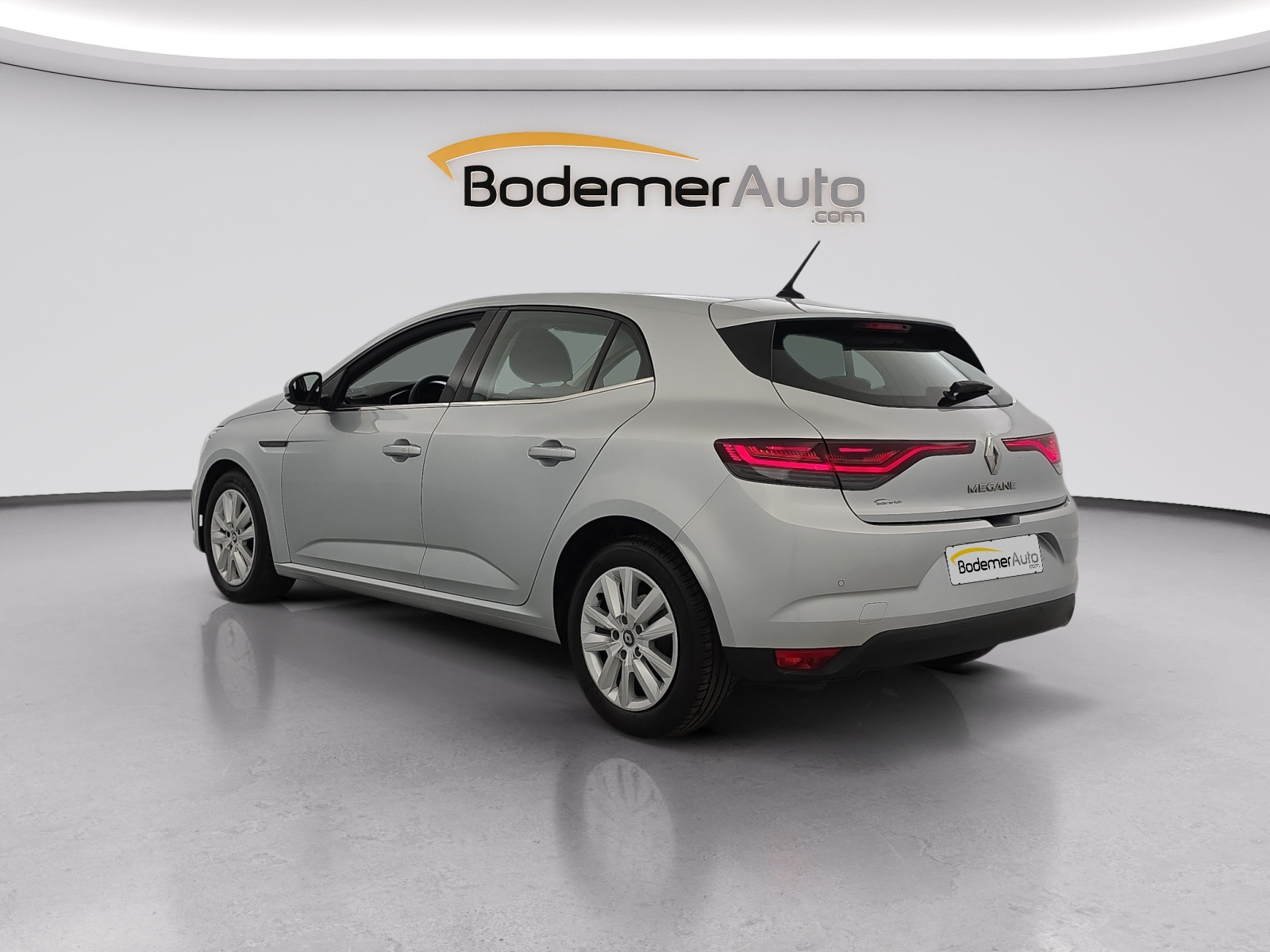 Vente en ligne Renault Megane 4 Mégane IV Berline Blue dCi 115 - 21B au prix de 14 990 €