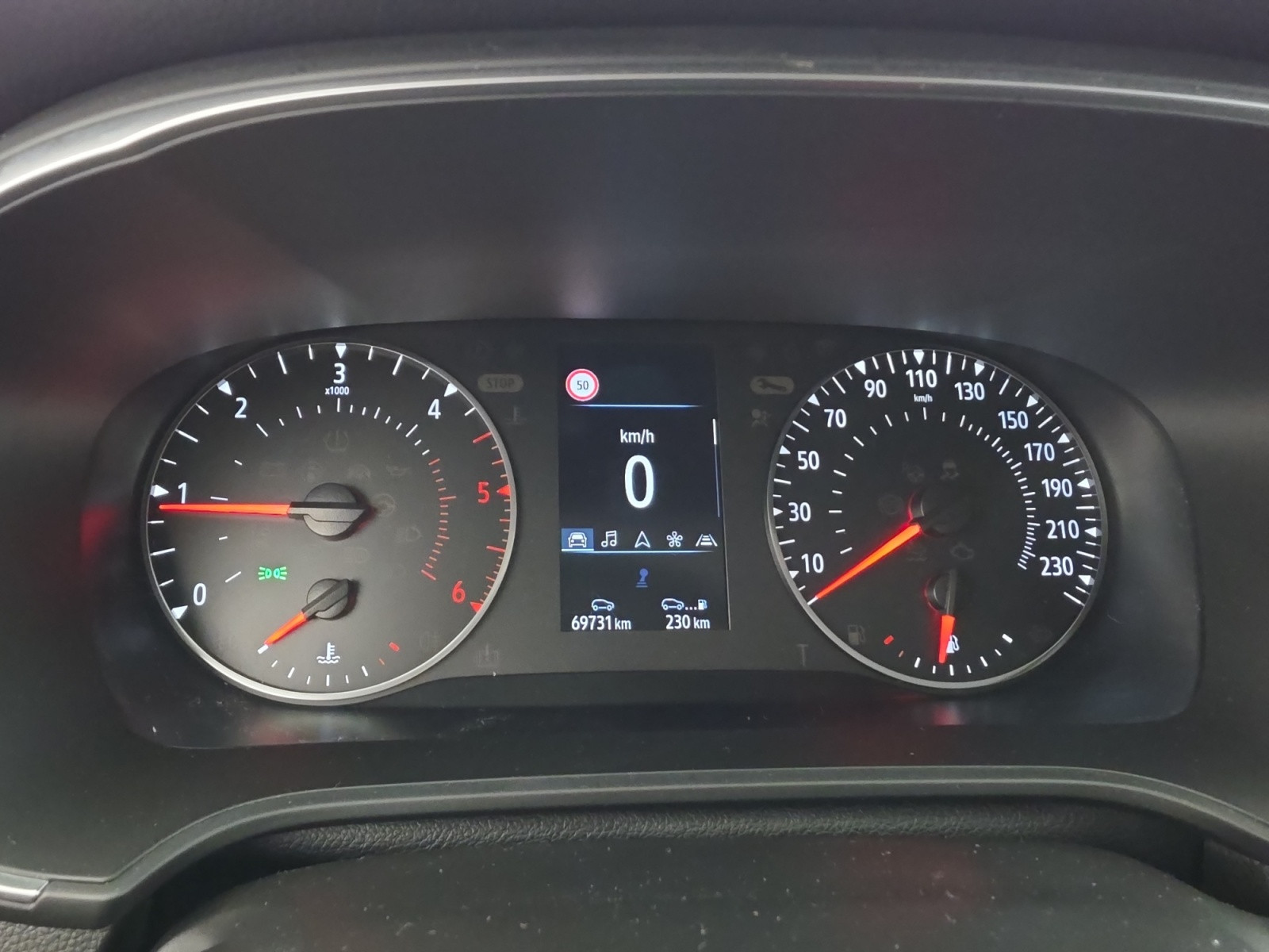 Vente en ligne Renault Megane 4 Mégane IV Berline Blue dCi 115 - 21B au prix de 14 990 €